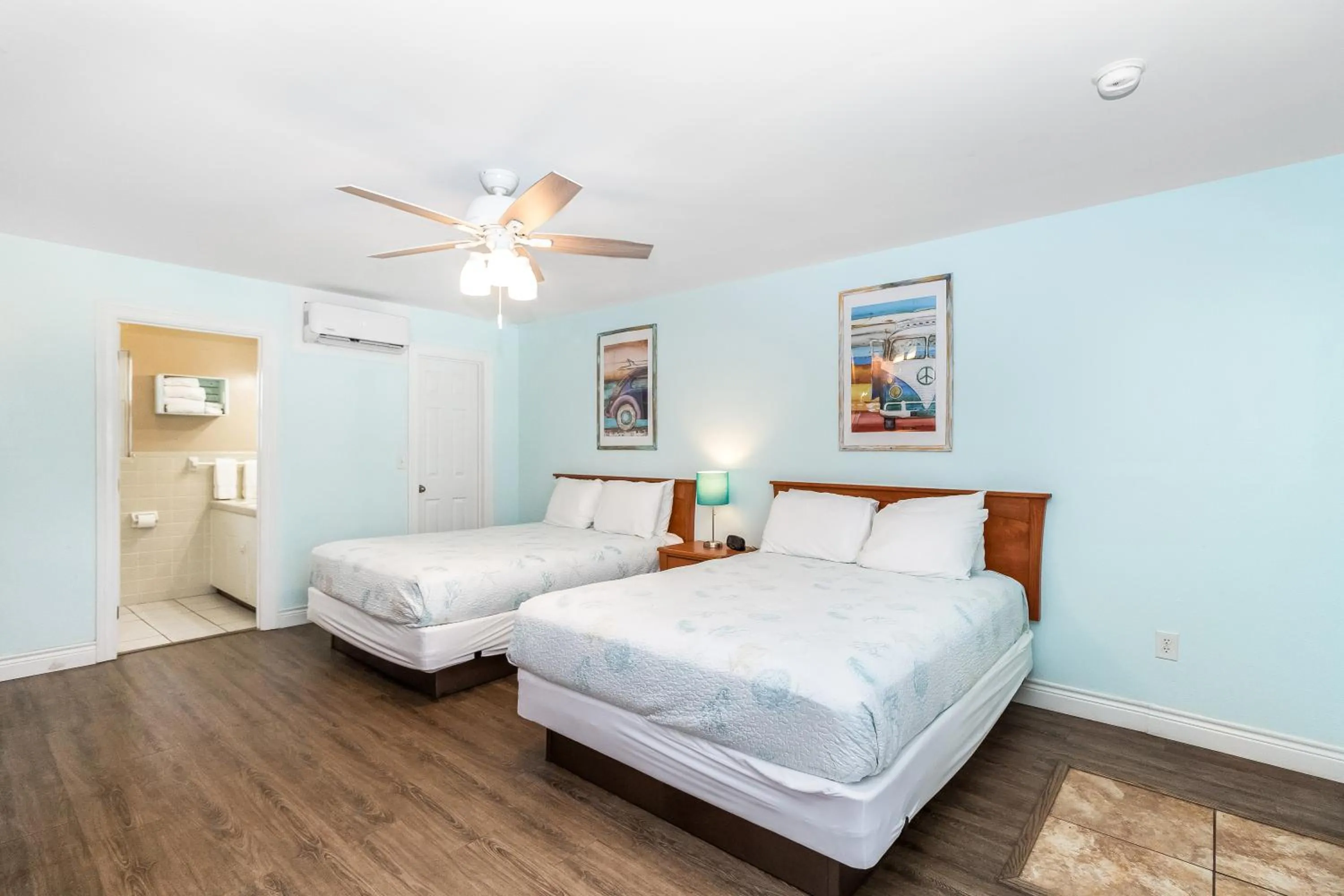 Bed in Tropic Island Resort