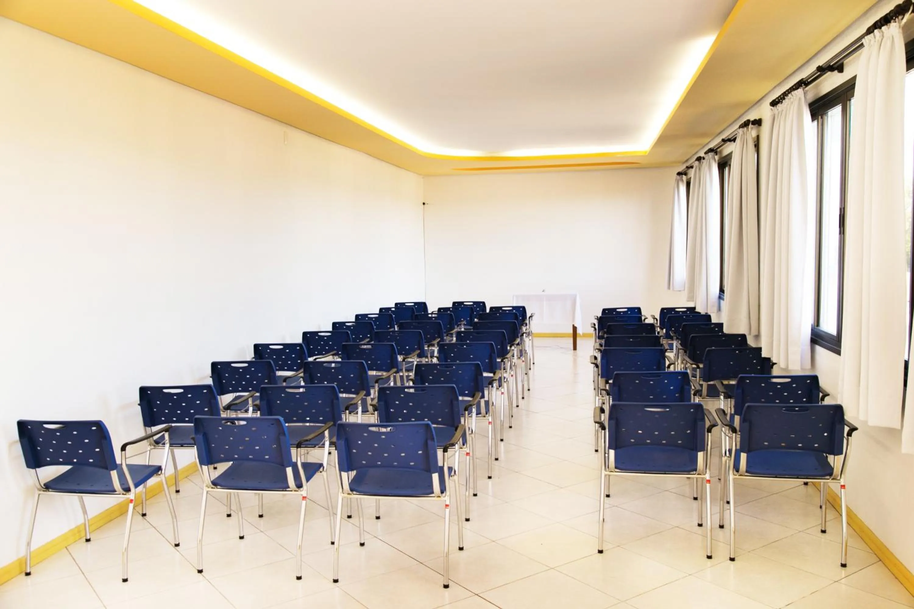 Business facilities in Hotel Bemtevi