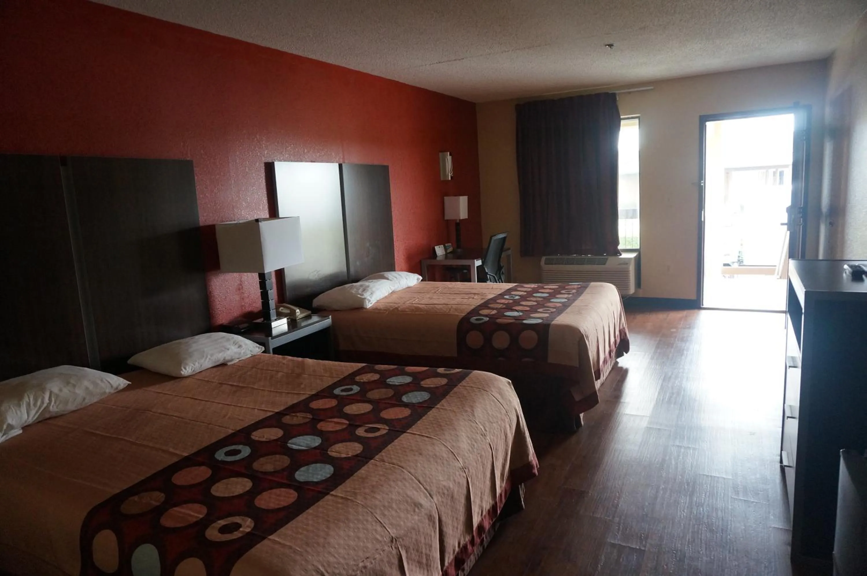 Photo of the whole room, Bed in Stockbridge Inn