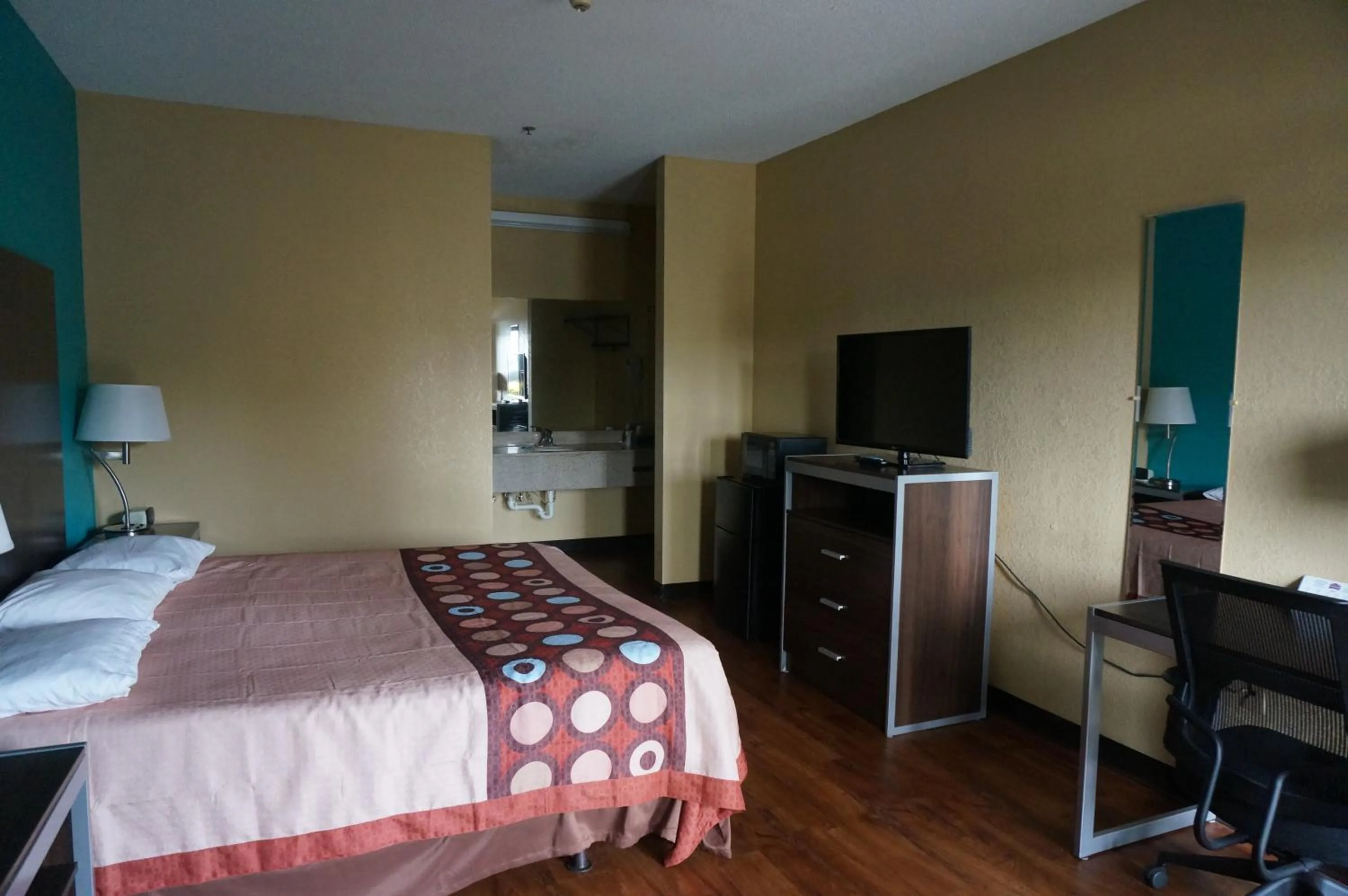 Bed in Stockbridge Inn