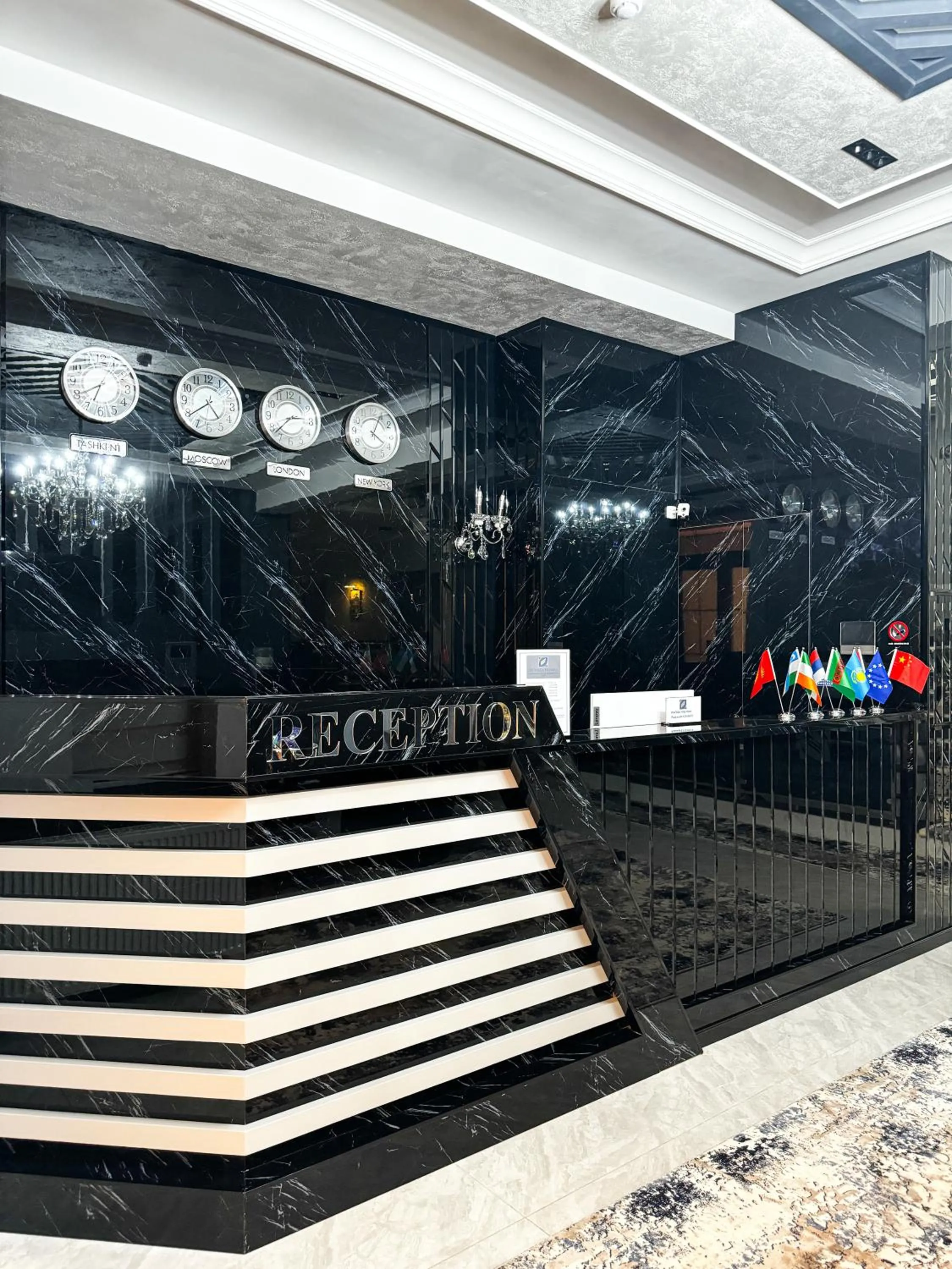 Lobby or reception in De Villa Hotel