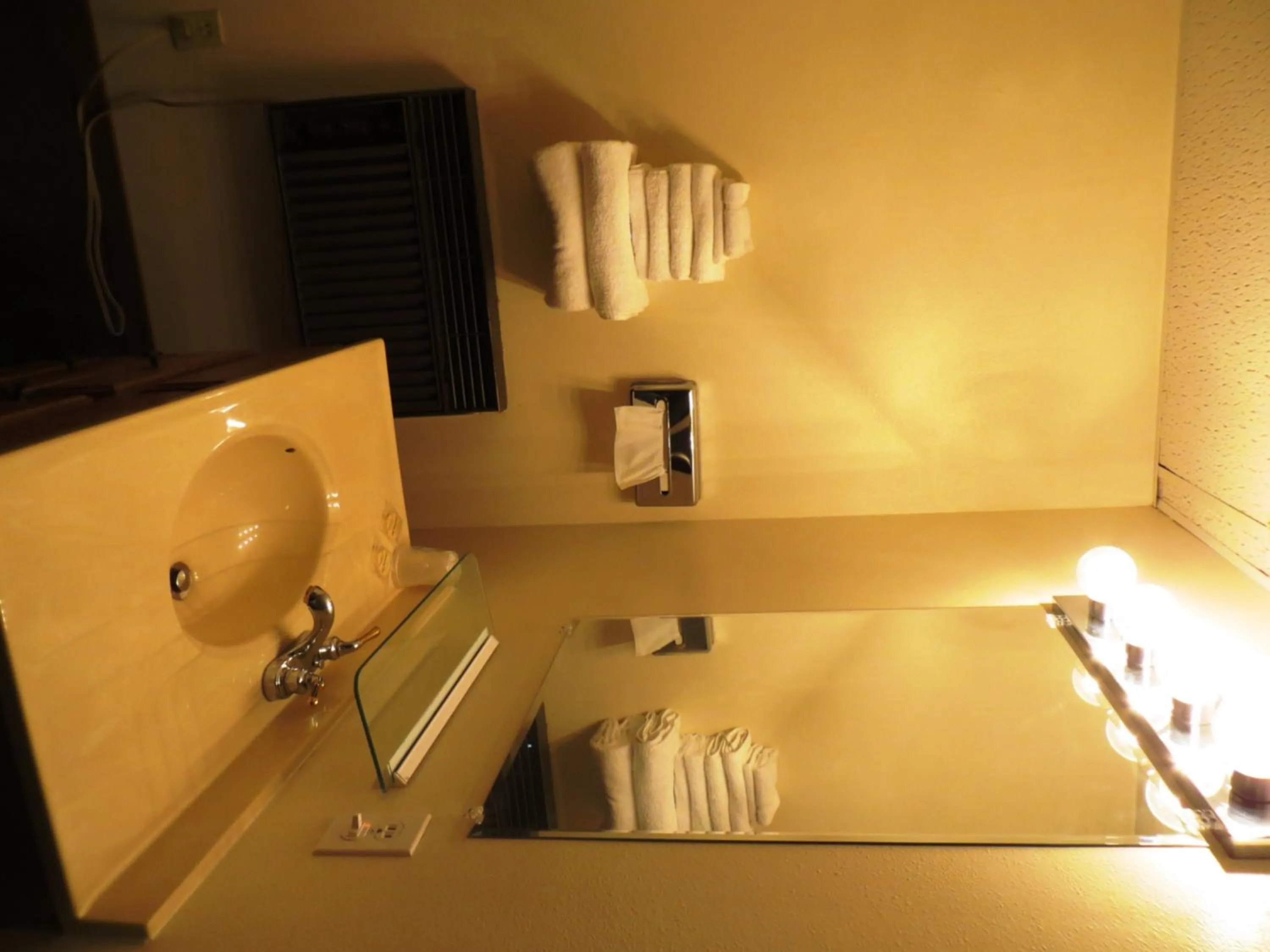 Bathroom in Chief Motel