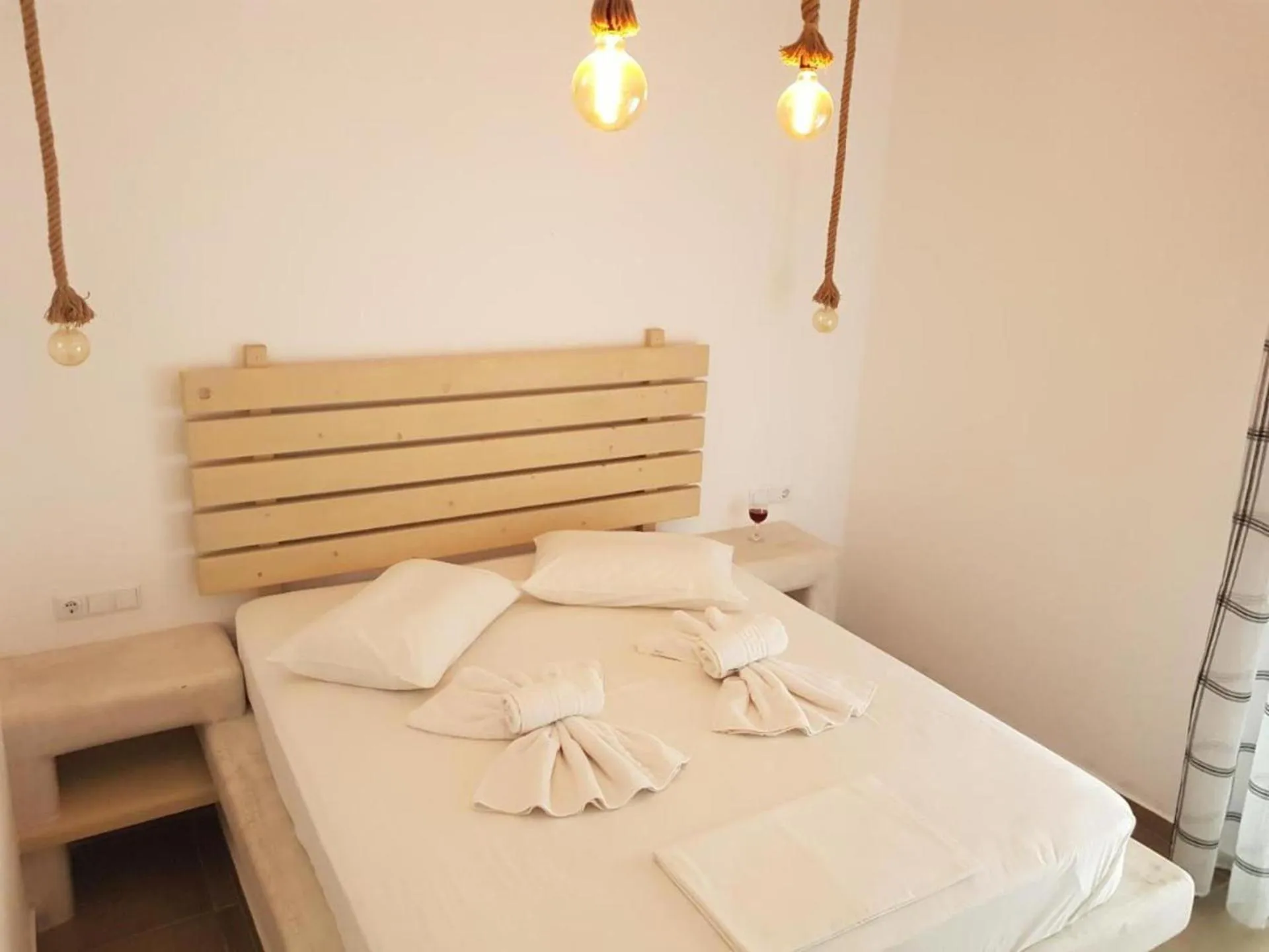 Bed in Verykokkos Pension I