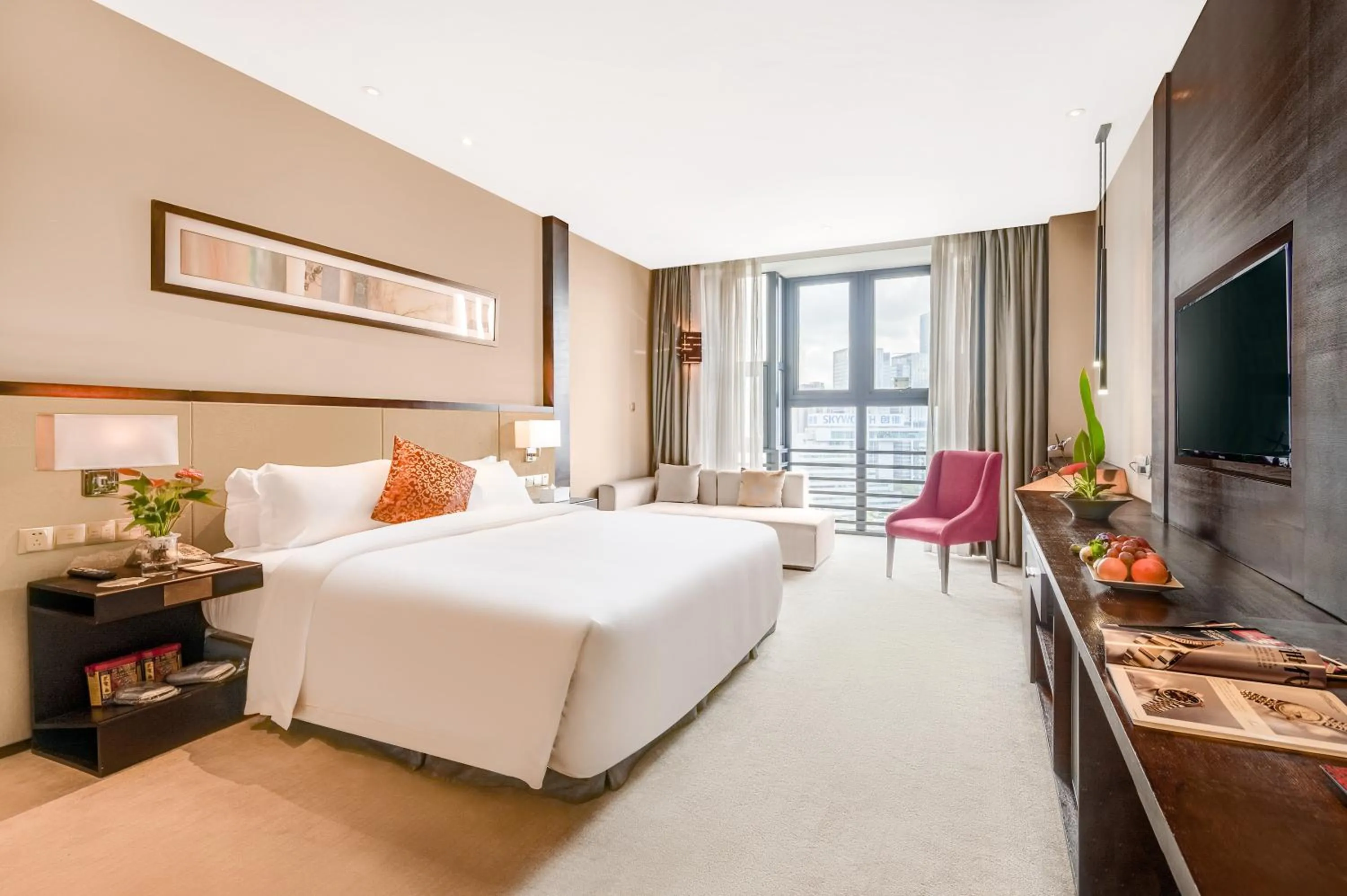 Bed in Lia Charlton Hotel Shenzhen