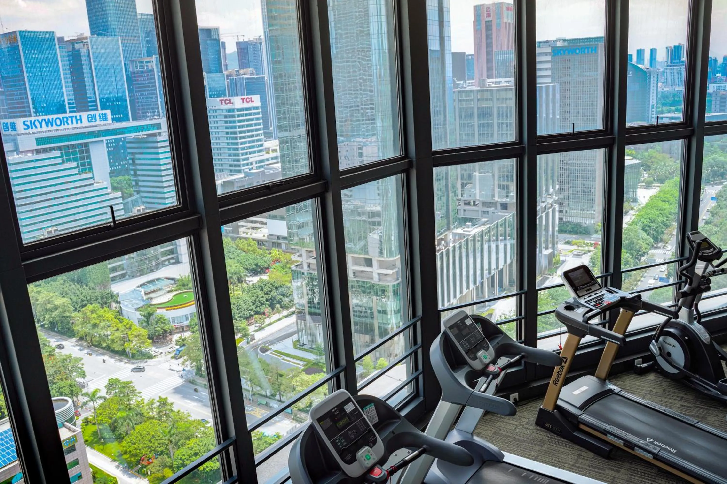 Fitness centre/facilities in Lia Charlton Hotel Shenzhen
