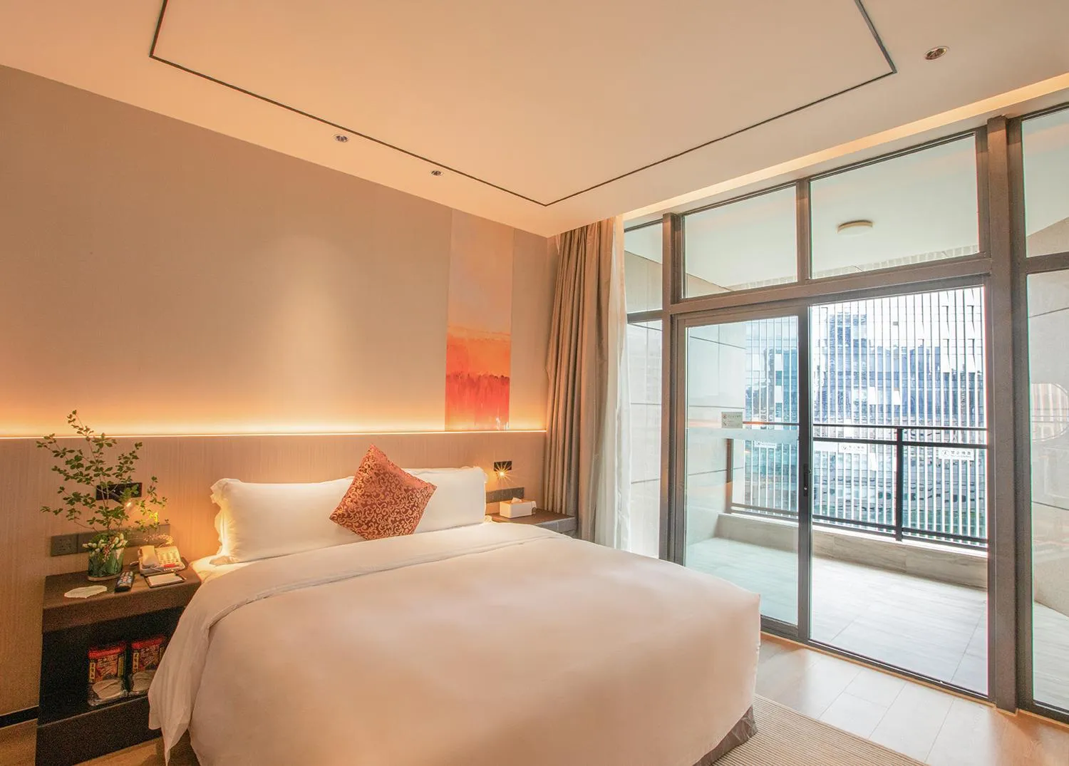 Bed in Lia Charlton Hotel Shenzhen