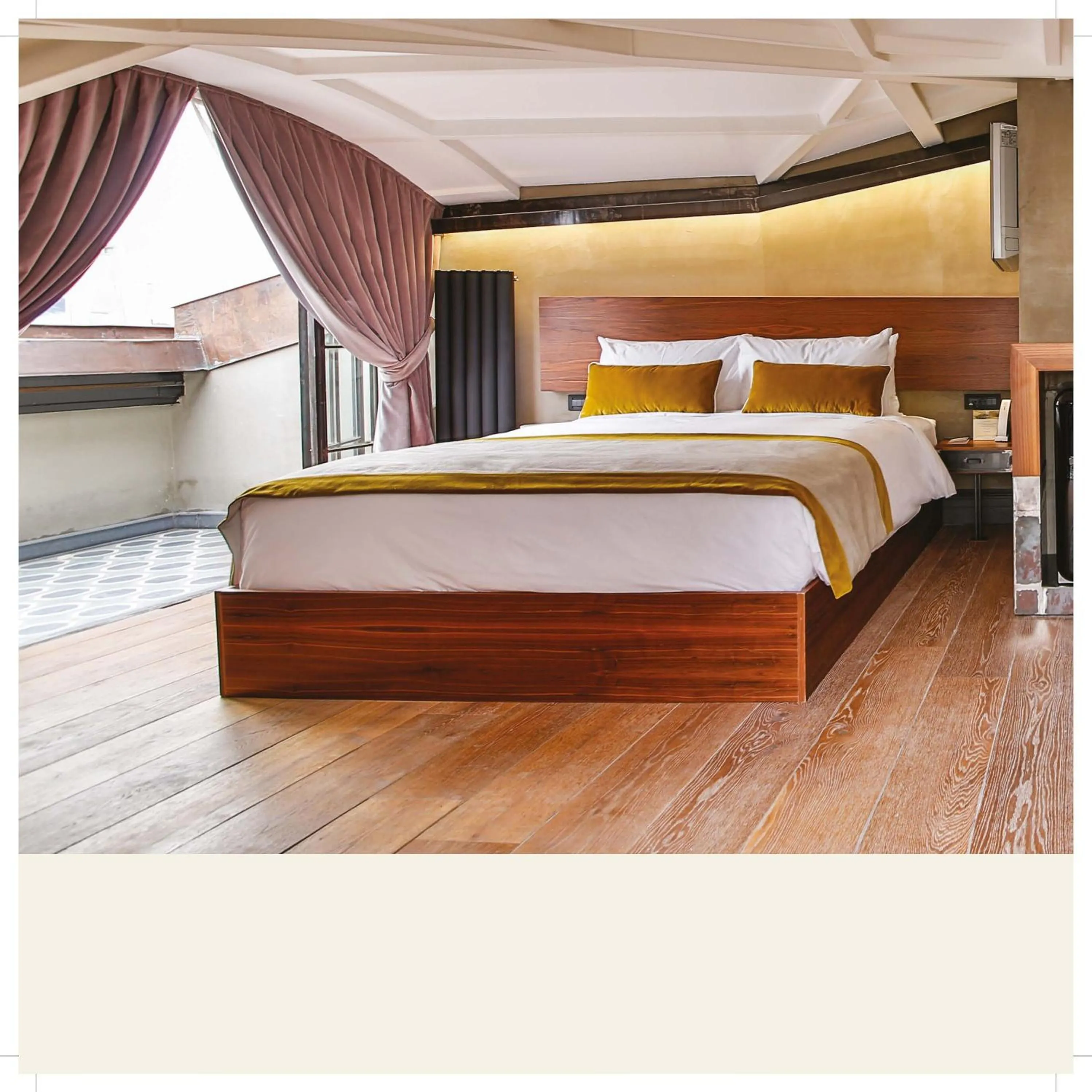 Roof Suite - Low Ceiling in Hotel The Public - Special Category