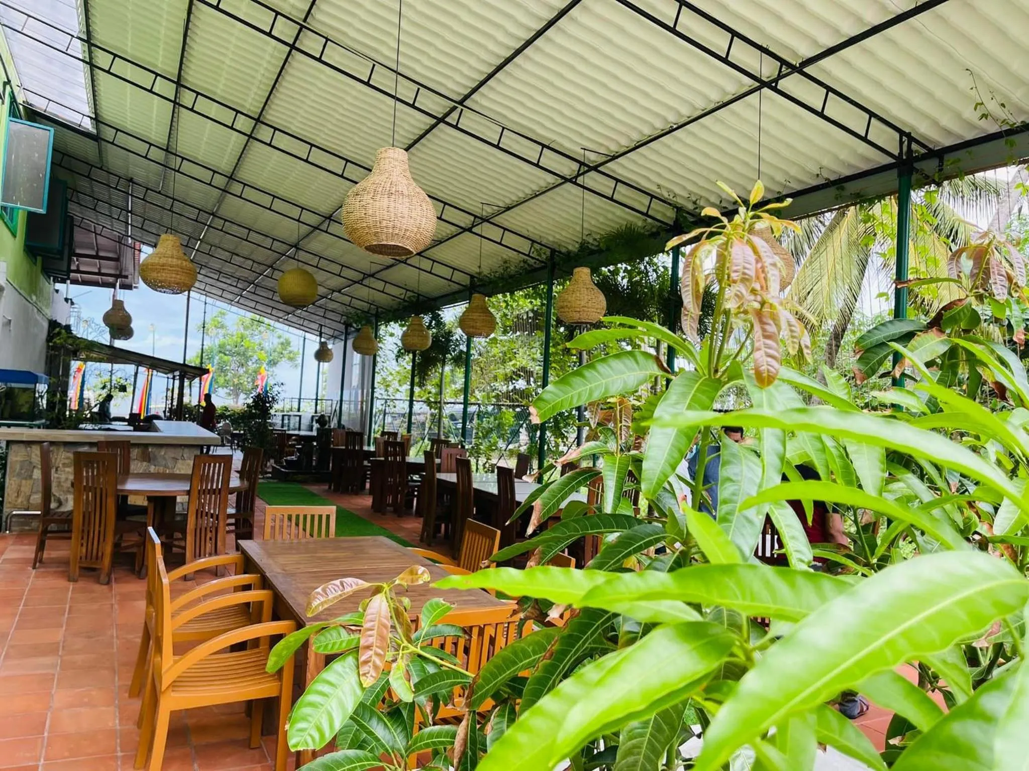 Restaurant/places to eat in Hotel Sea Line