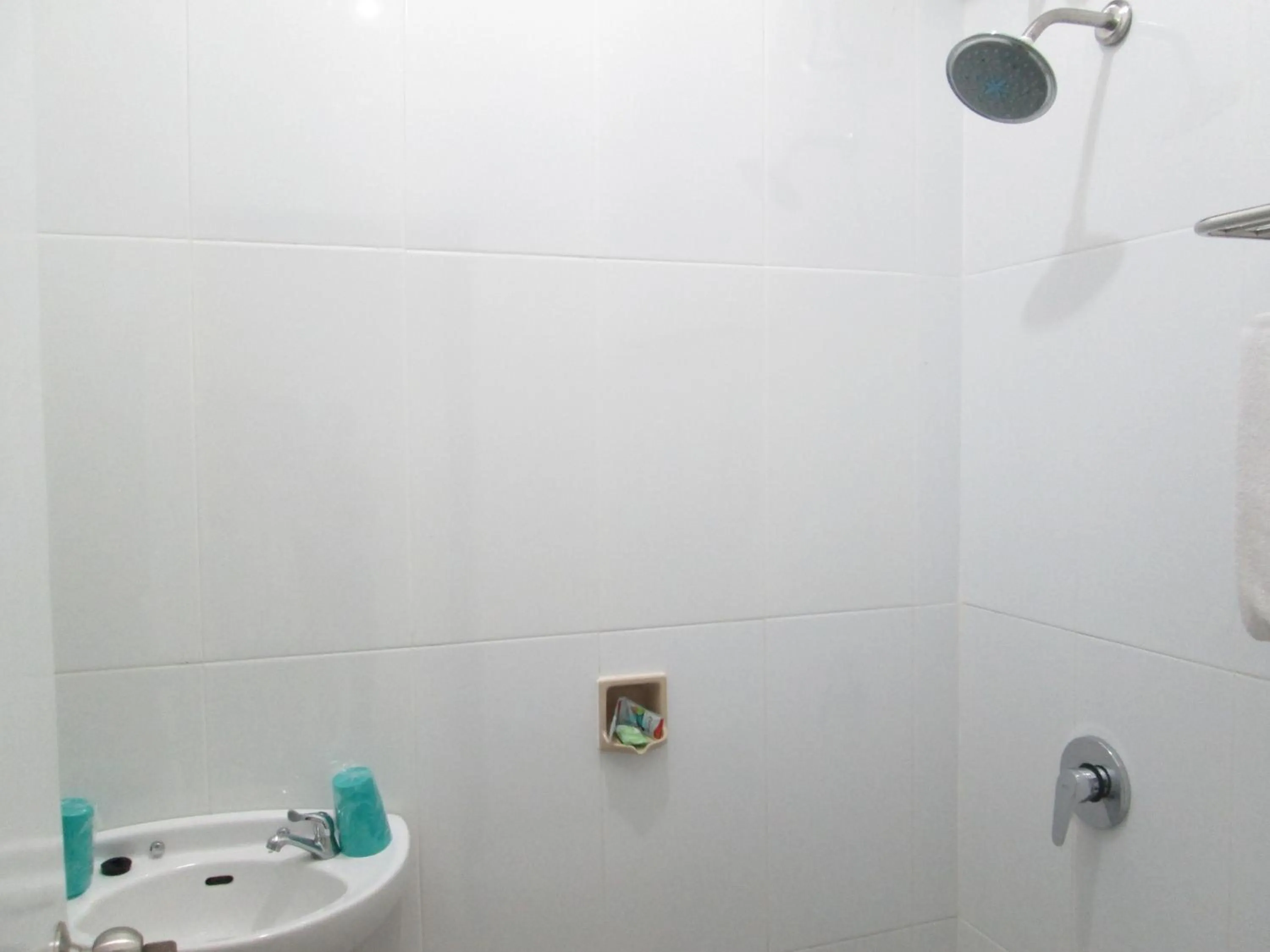 Bathroom in Mahkota Hotel
