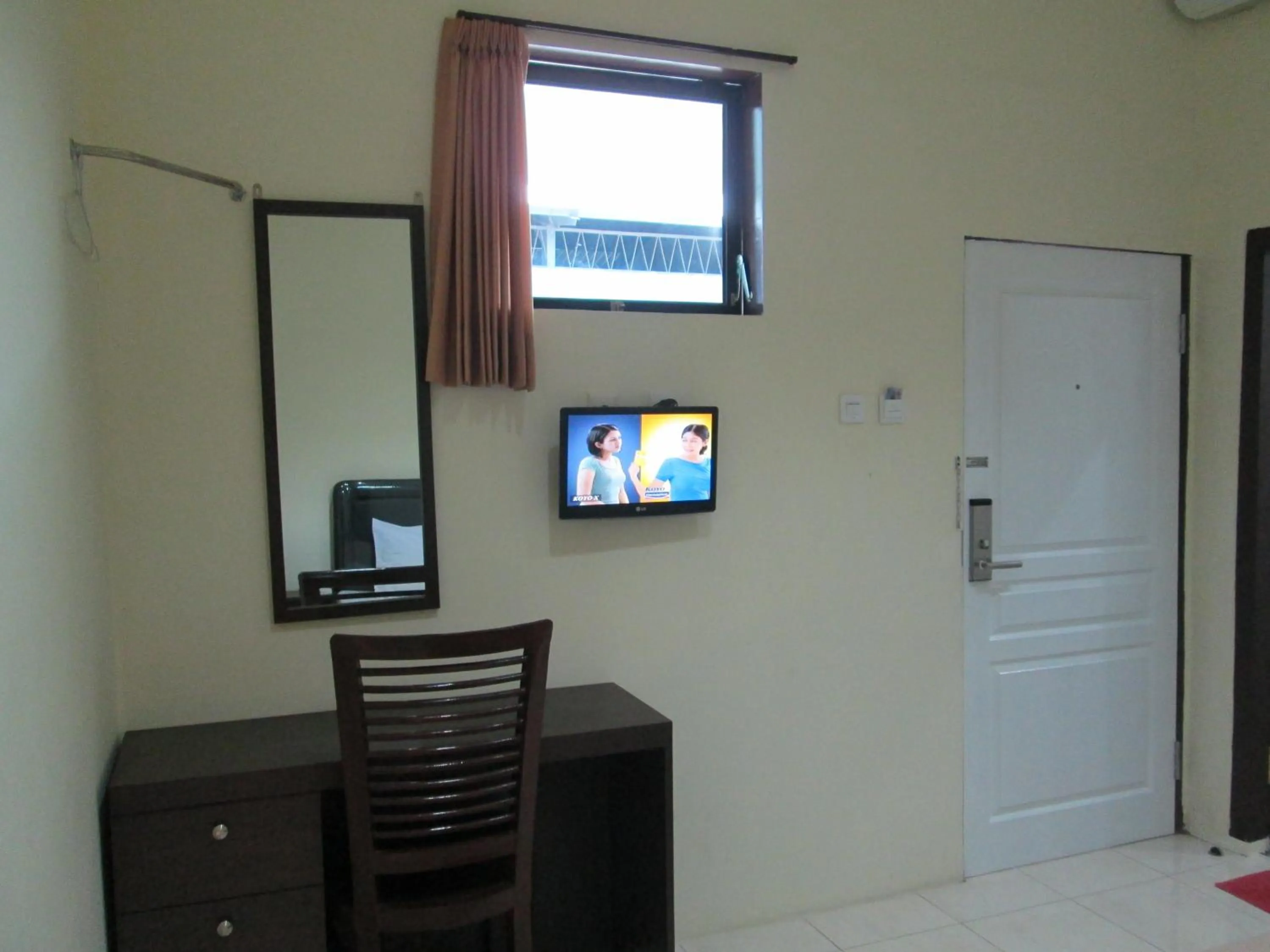 Photo of the whole room in Mahkota Hotel