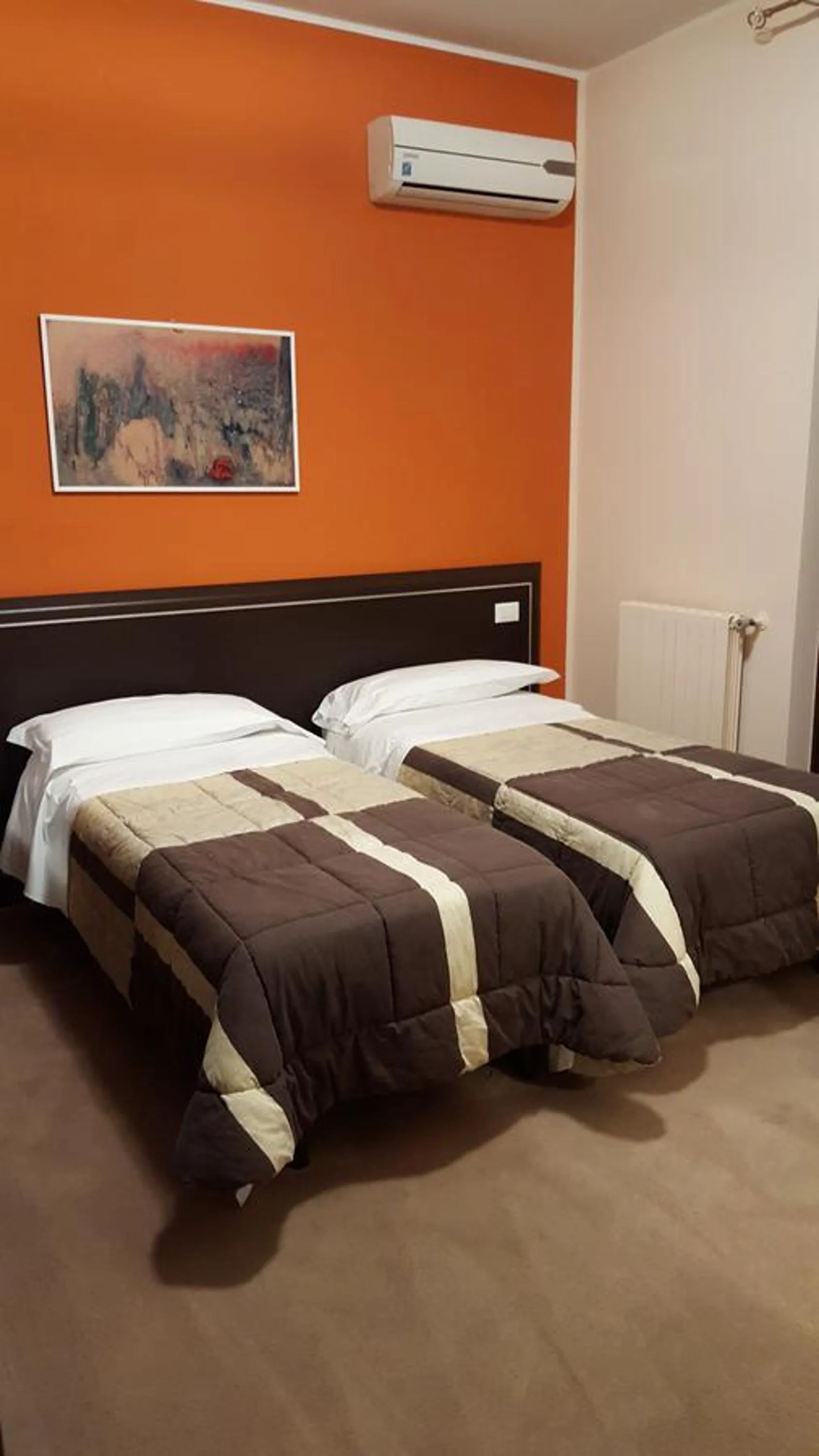 Bed in B&B Bed& Fly - Mamma Mia