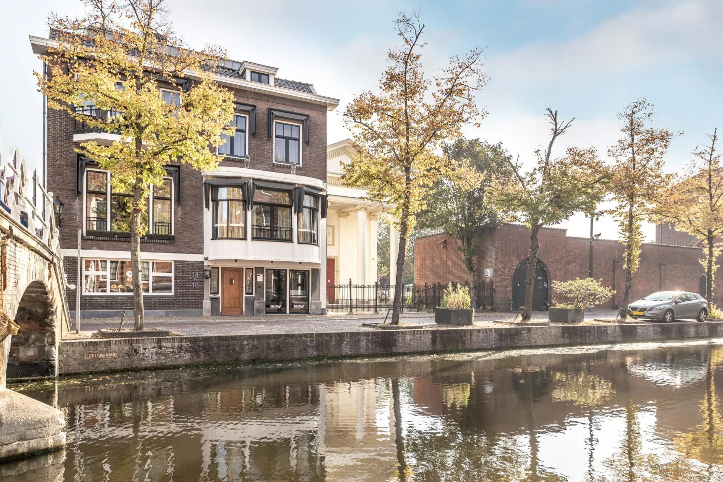 Property building in BizStay Delft