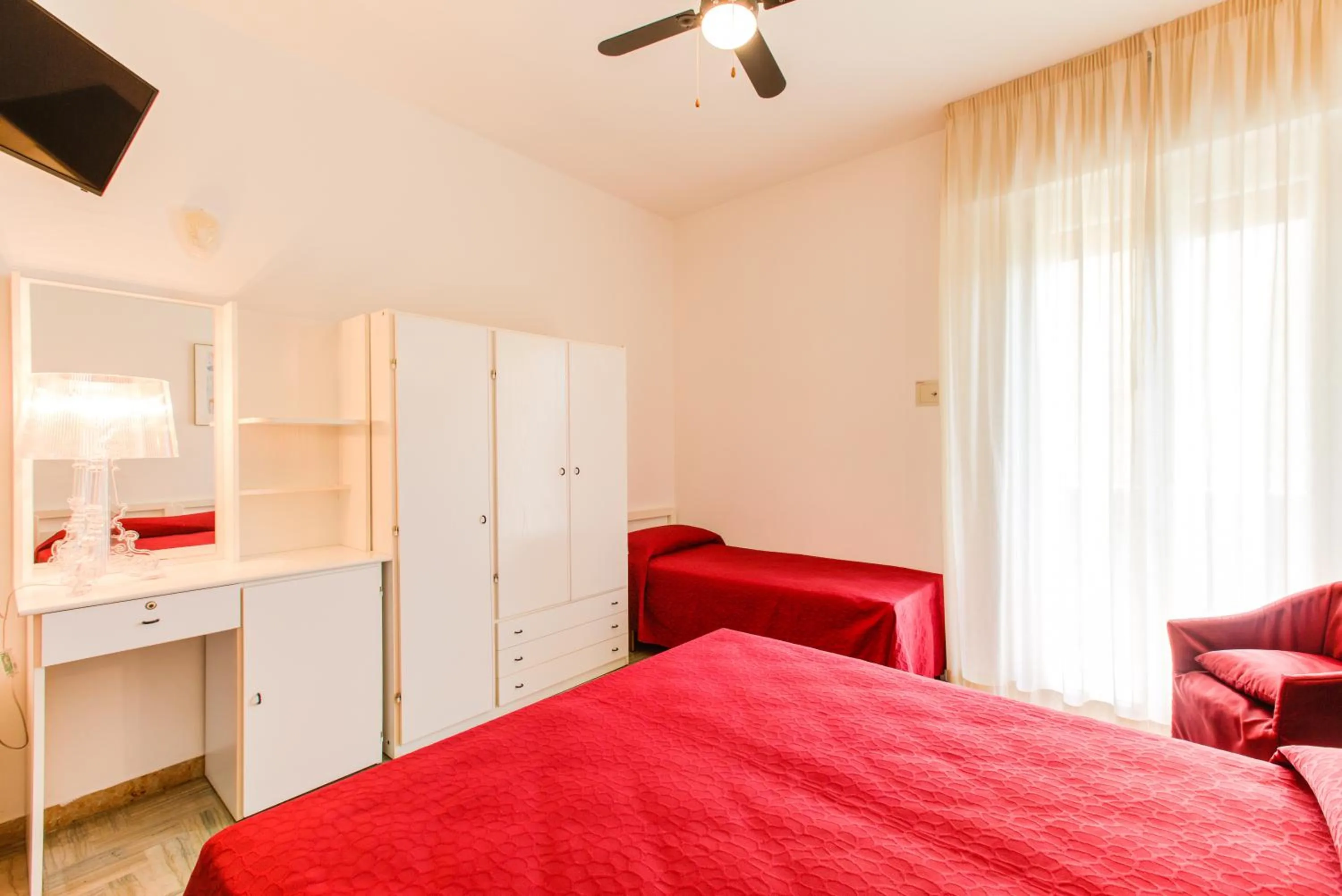 Sea view, Bed in Hotel Splendid