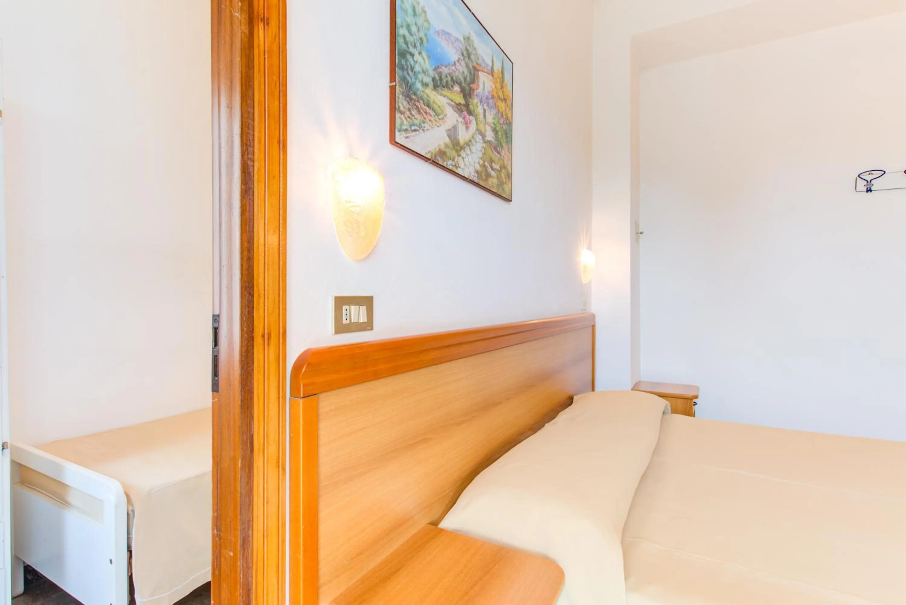 Street view, Bed in Hotel Splendid