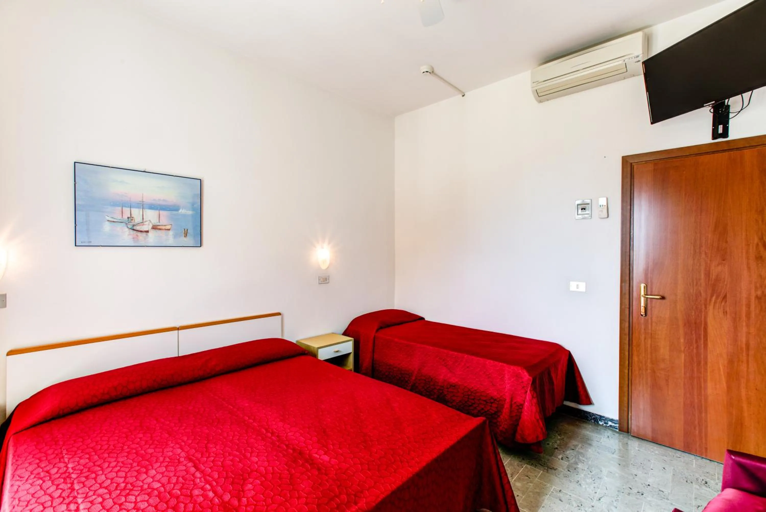 Sea view, Bed in Hotel Splendid