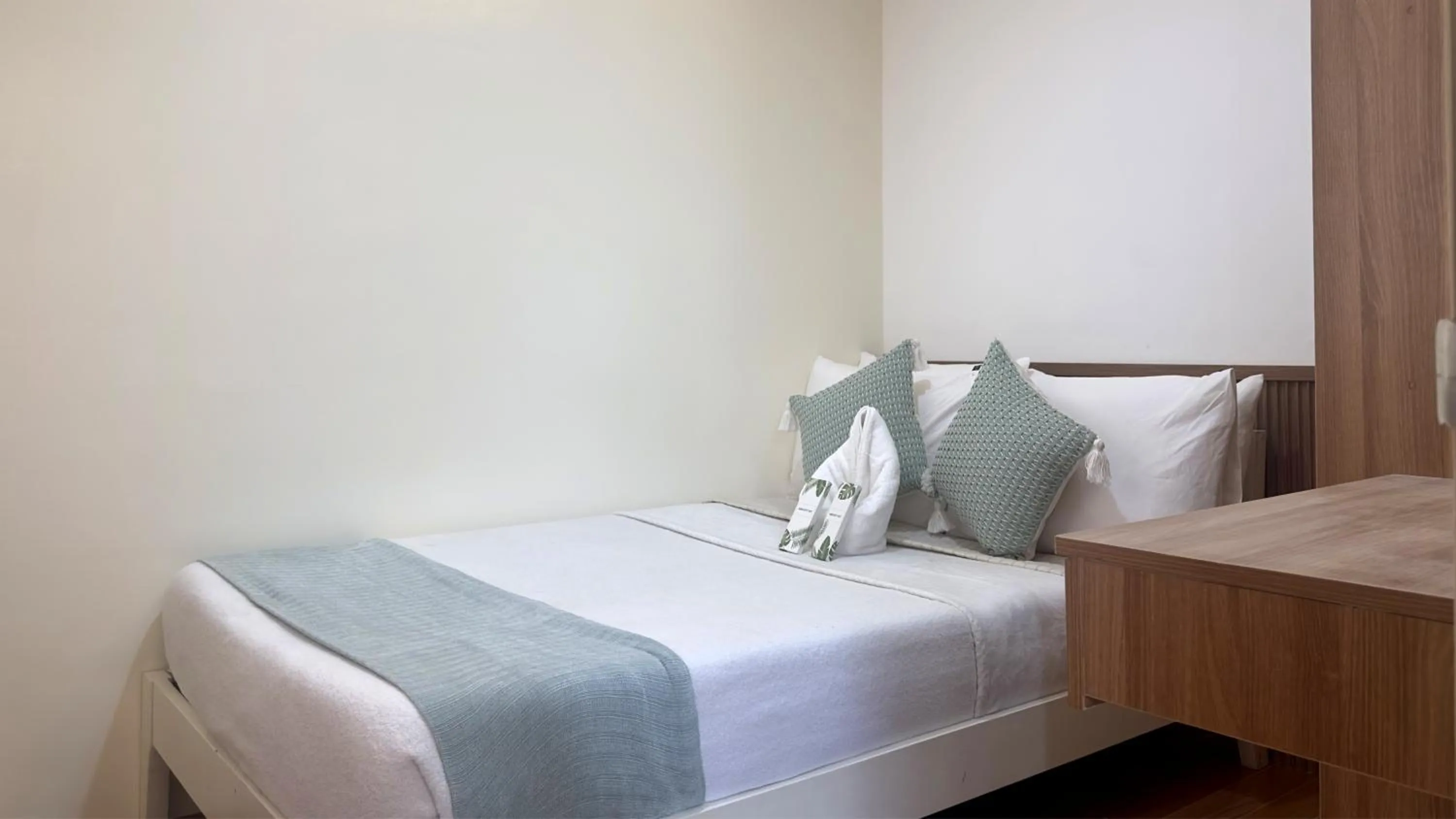 Bed in MMaple Residences Talisay