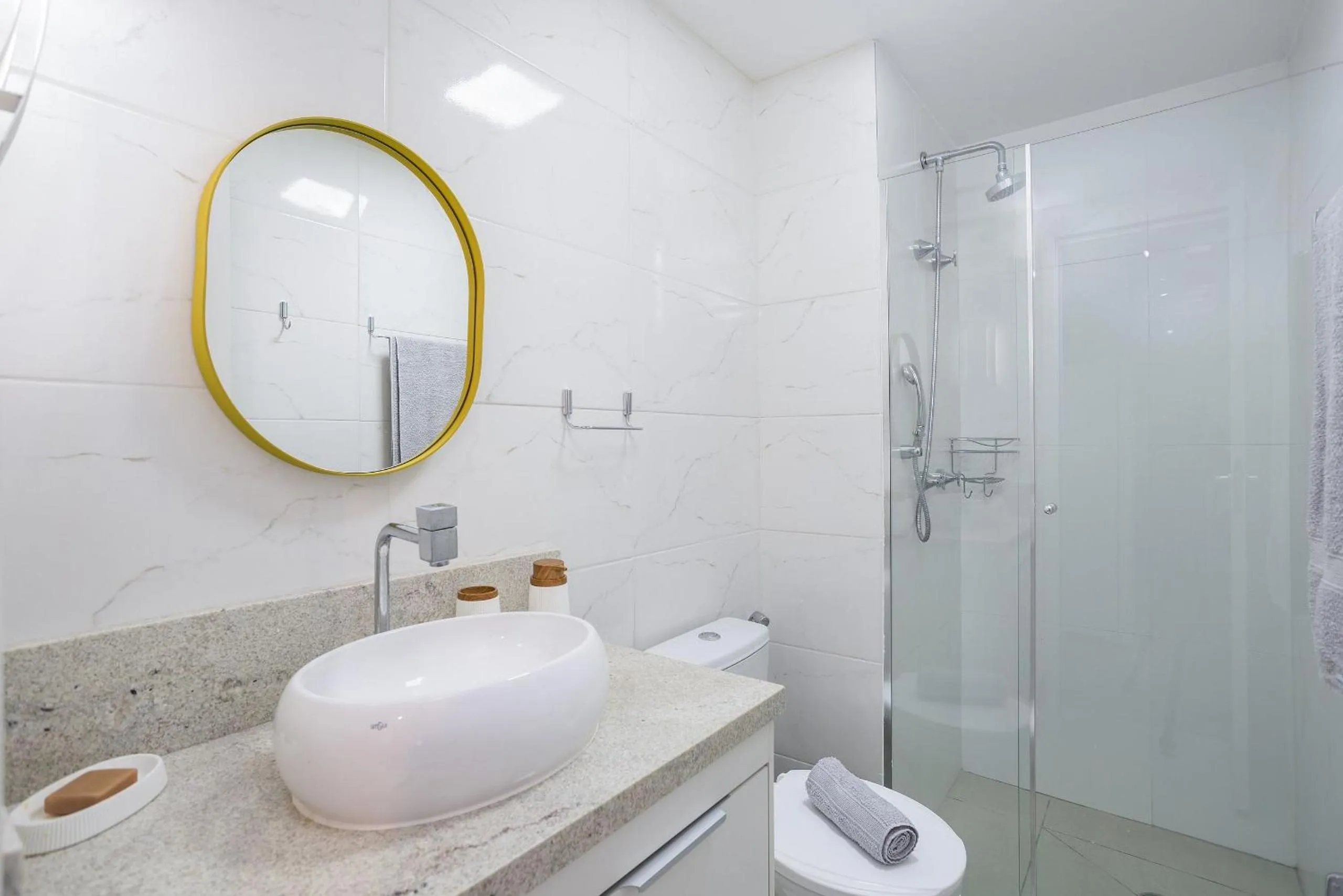 Toilet in Composite Moema