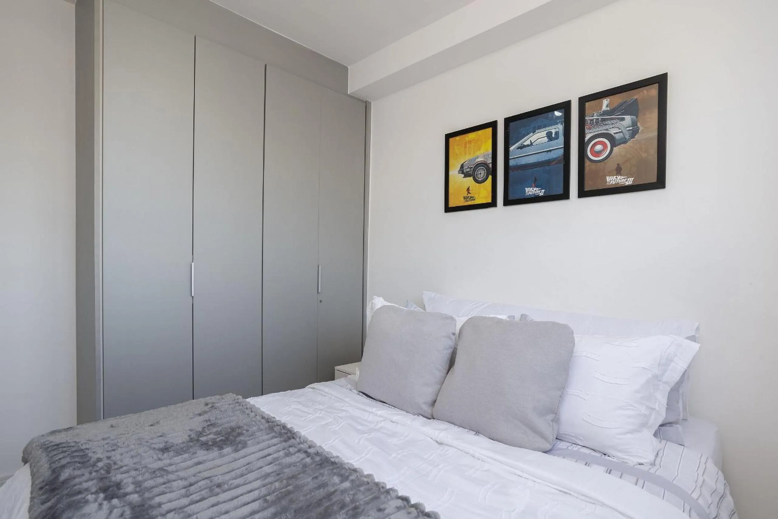 Bedroom, Bed in Composite Moema