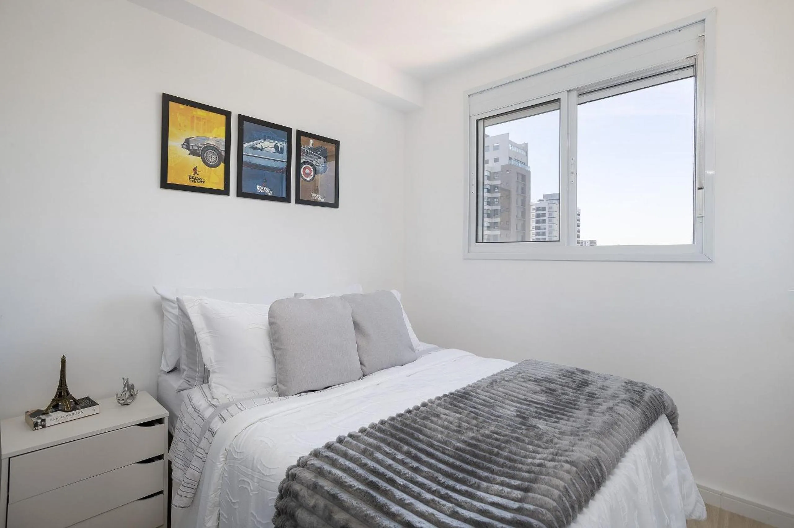 Bedroom, Bed in Composite Moema