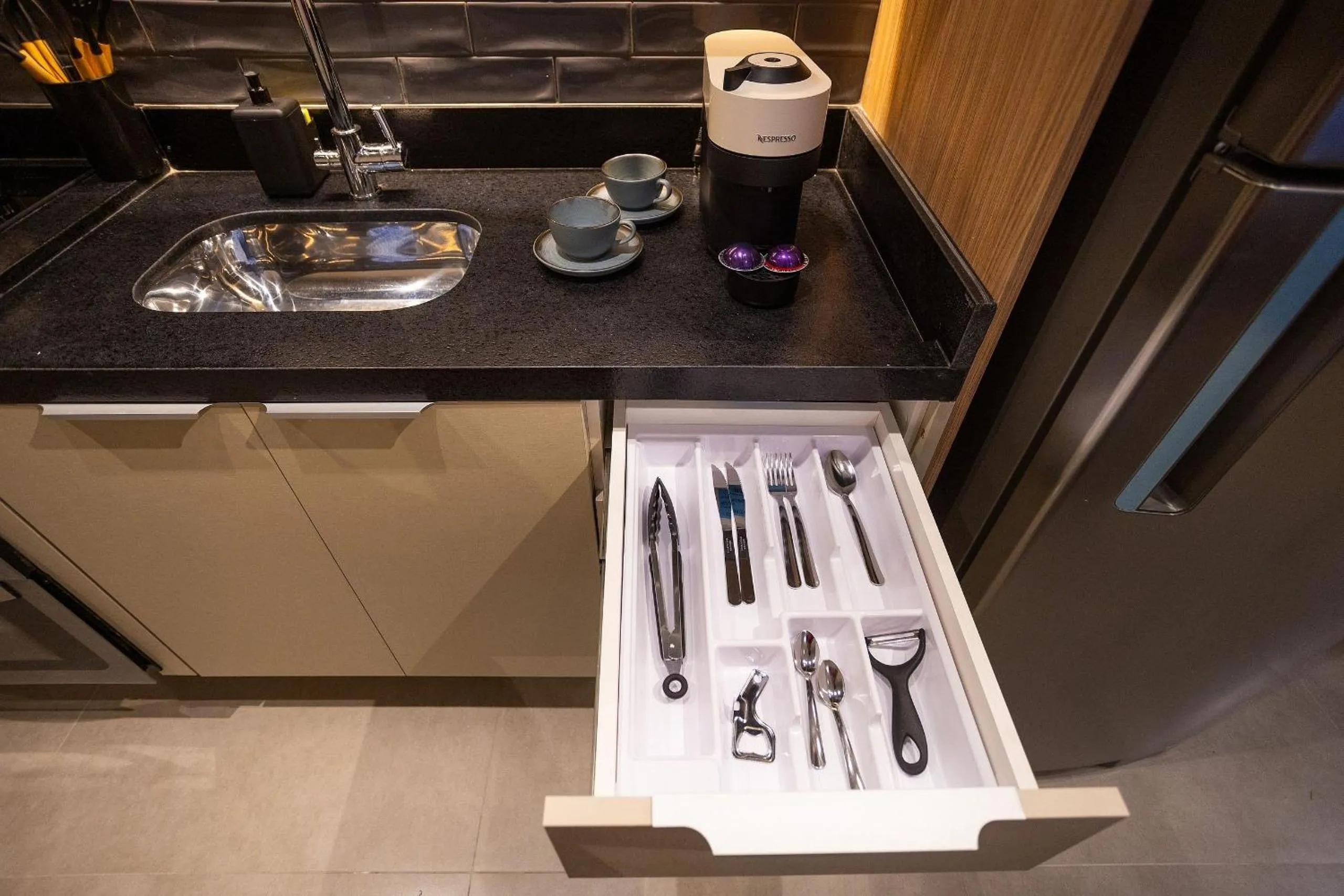 Kitchen or kitchenette in Composite Moema