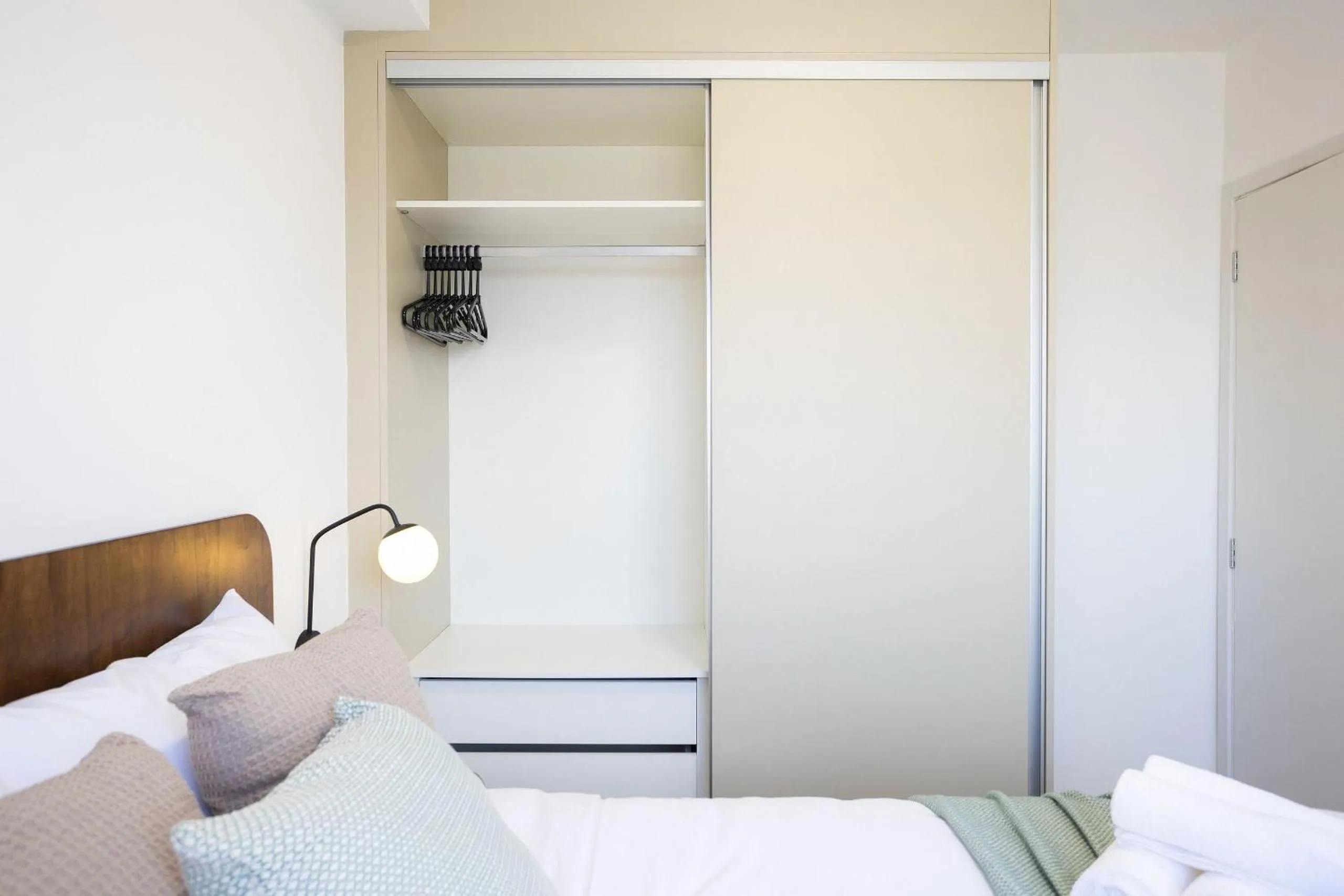 Bed in Composite Moema