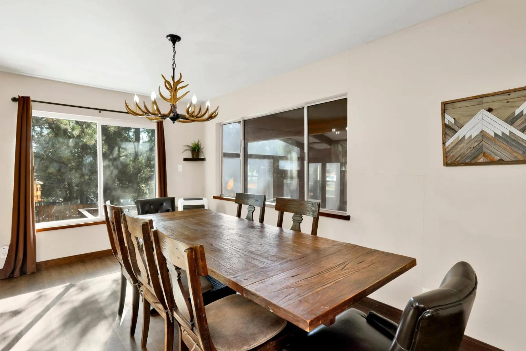 Dining area in Mountain fun #1729