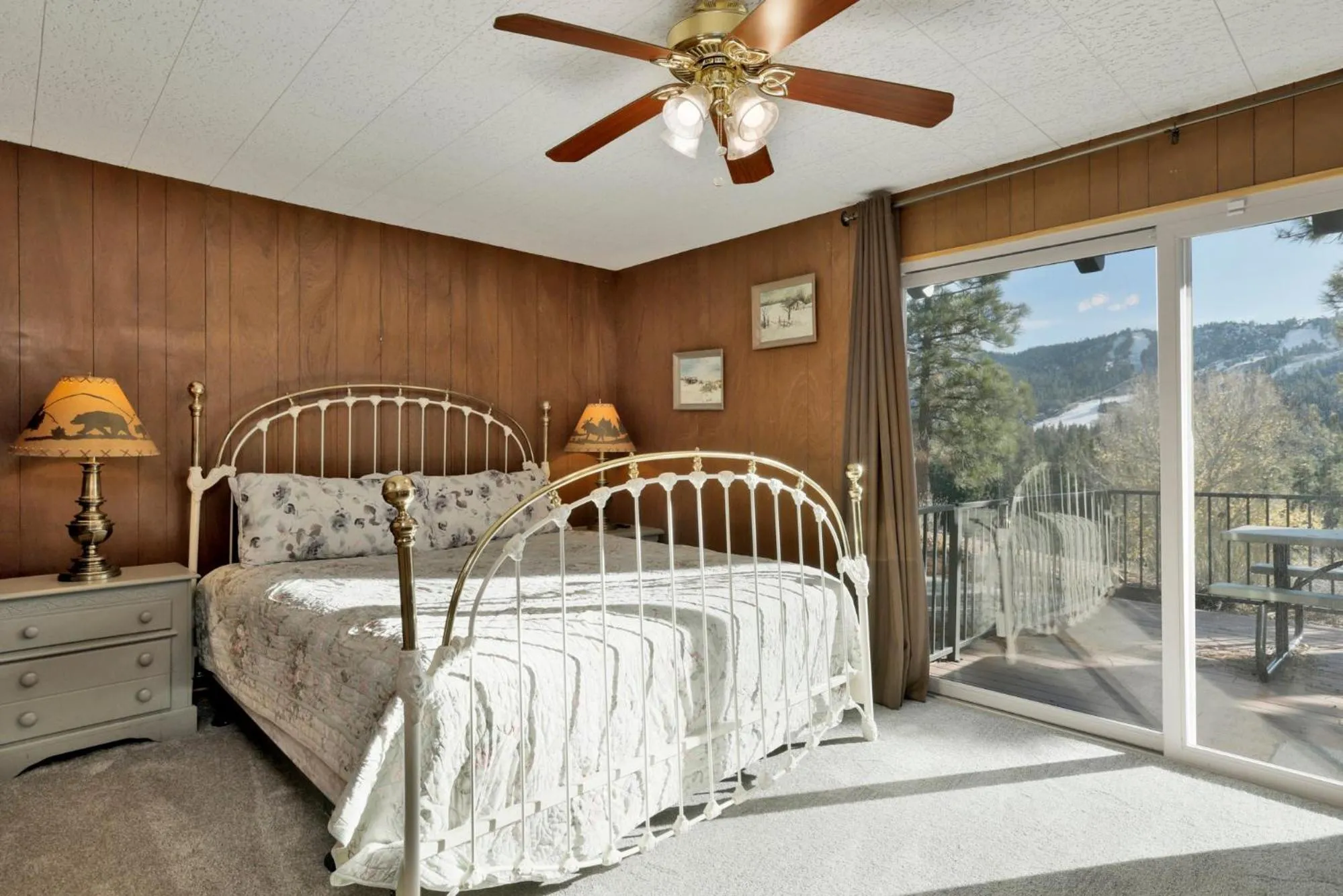 Bed in Scenic retreat #1772
