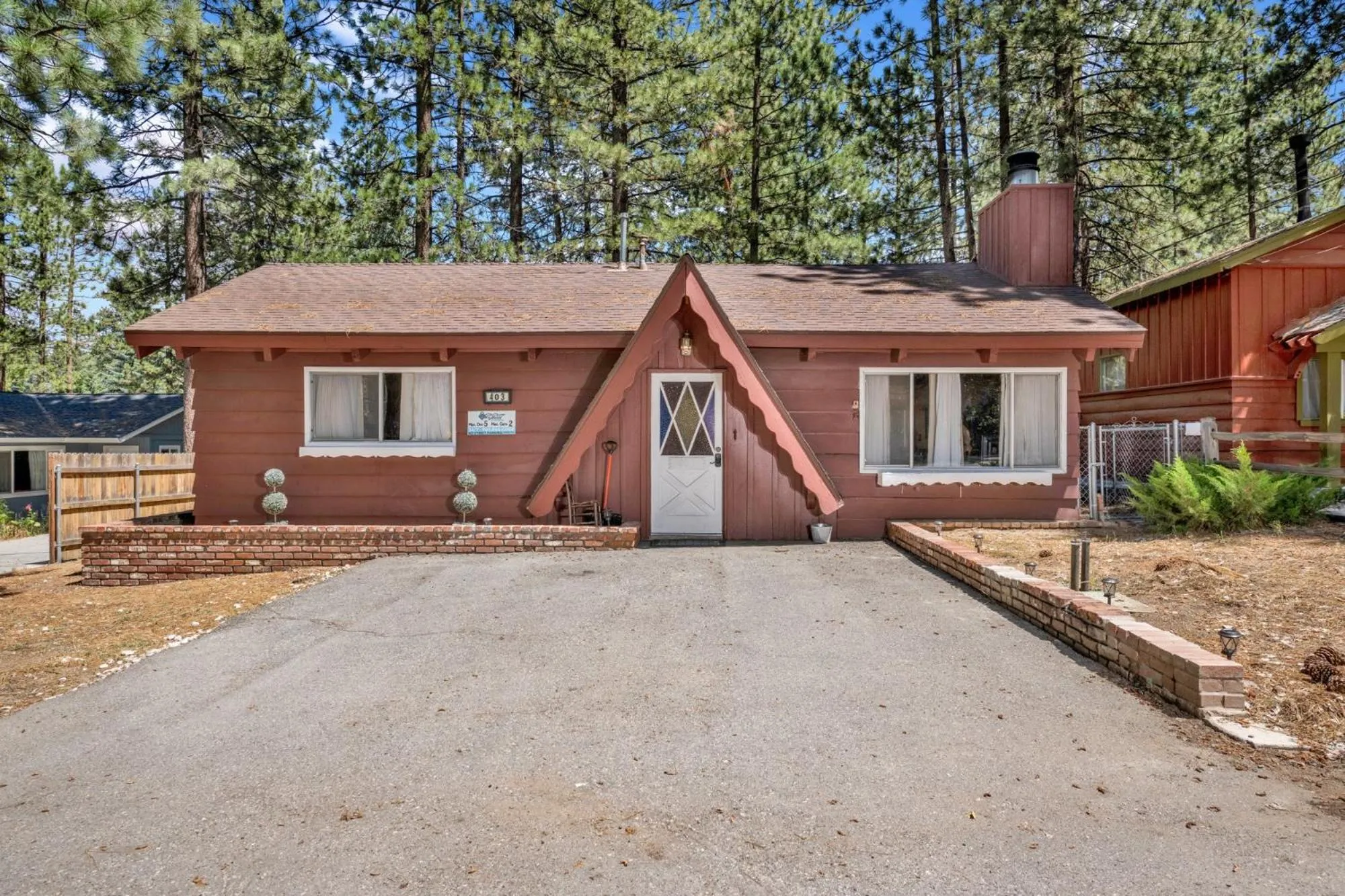 Pine cone cottage #2191