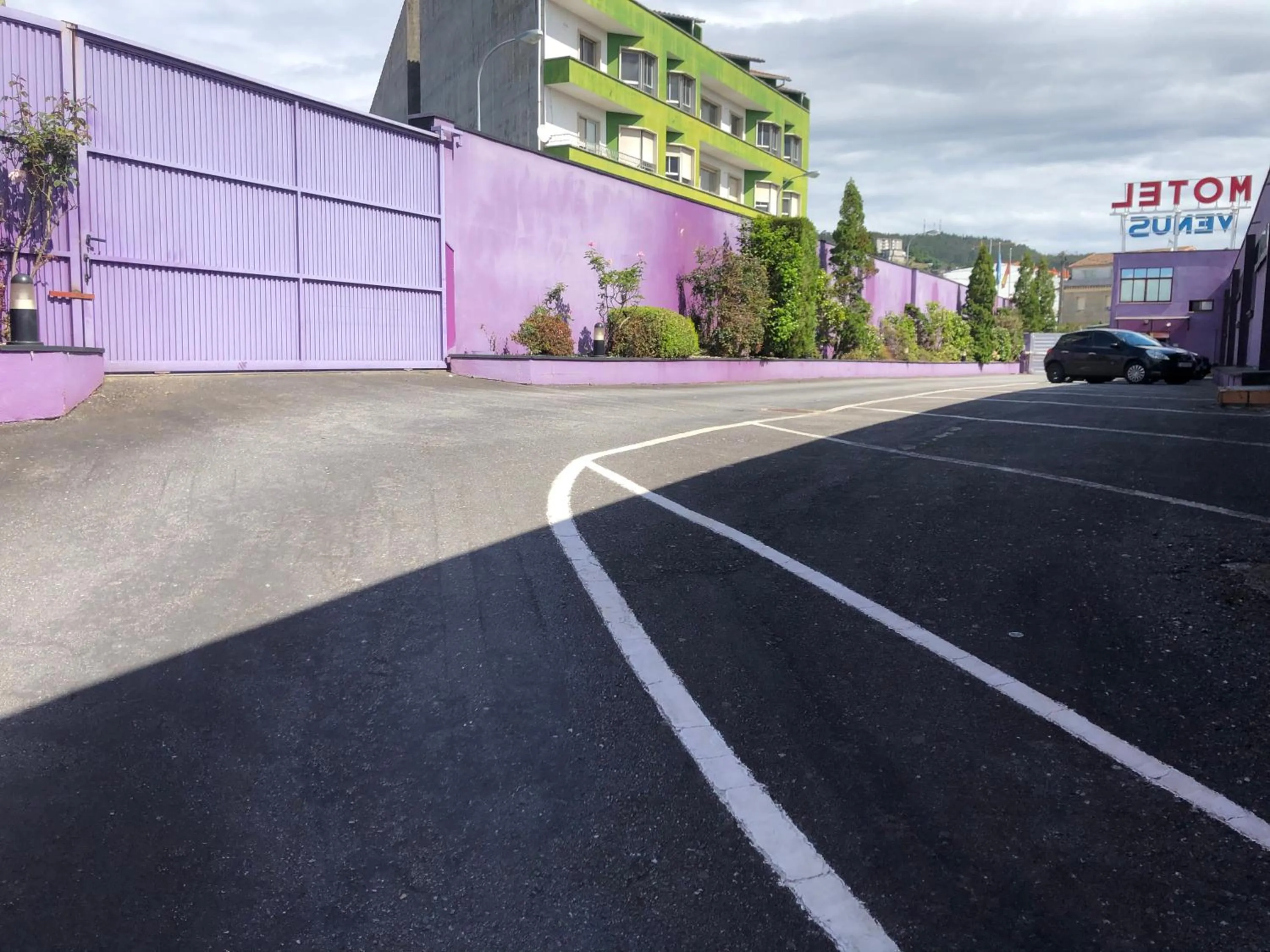 Property building in Motel Venus Pontevedra