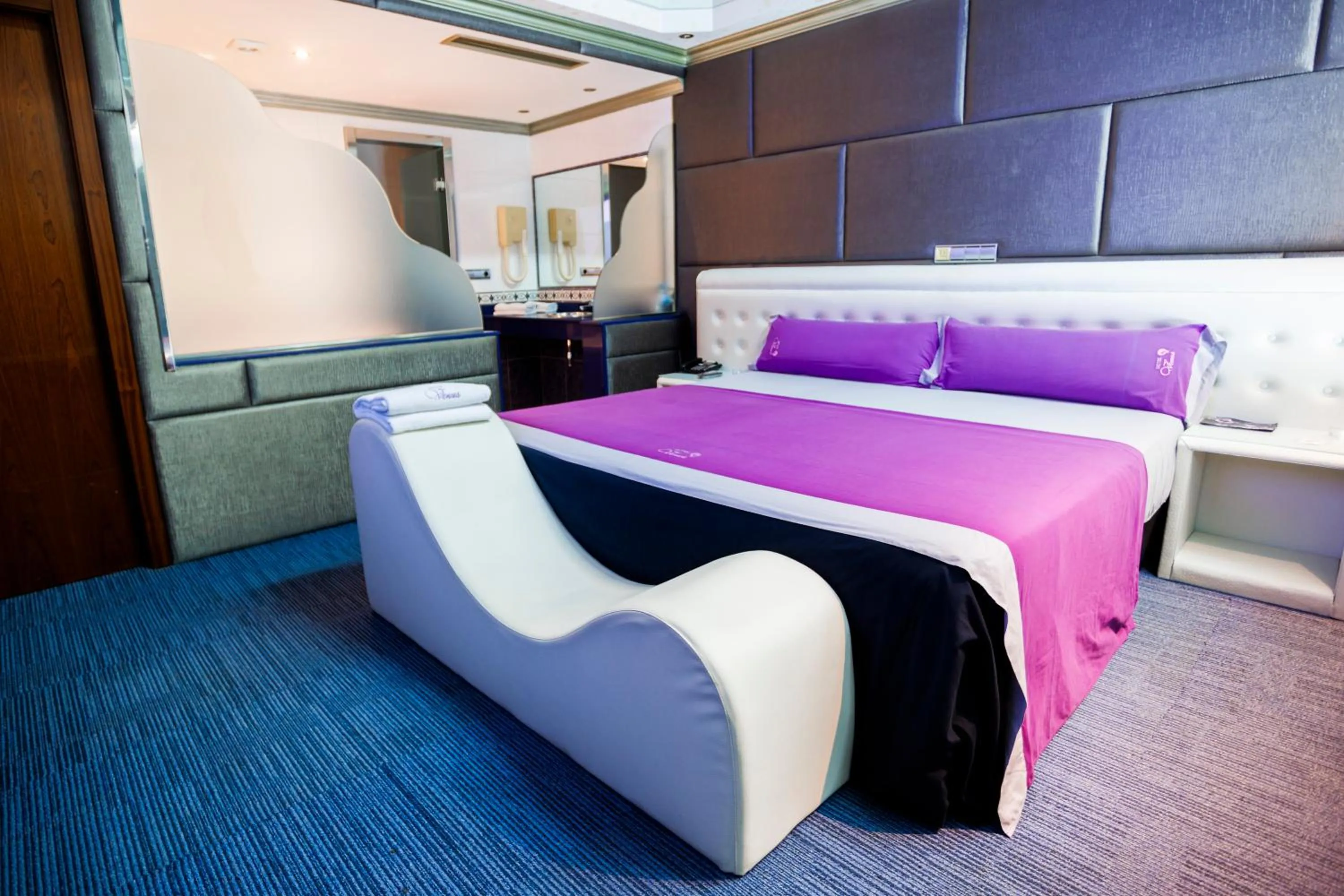 Bed in Motel Venus Pontevedra