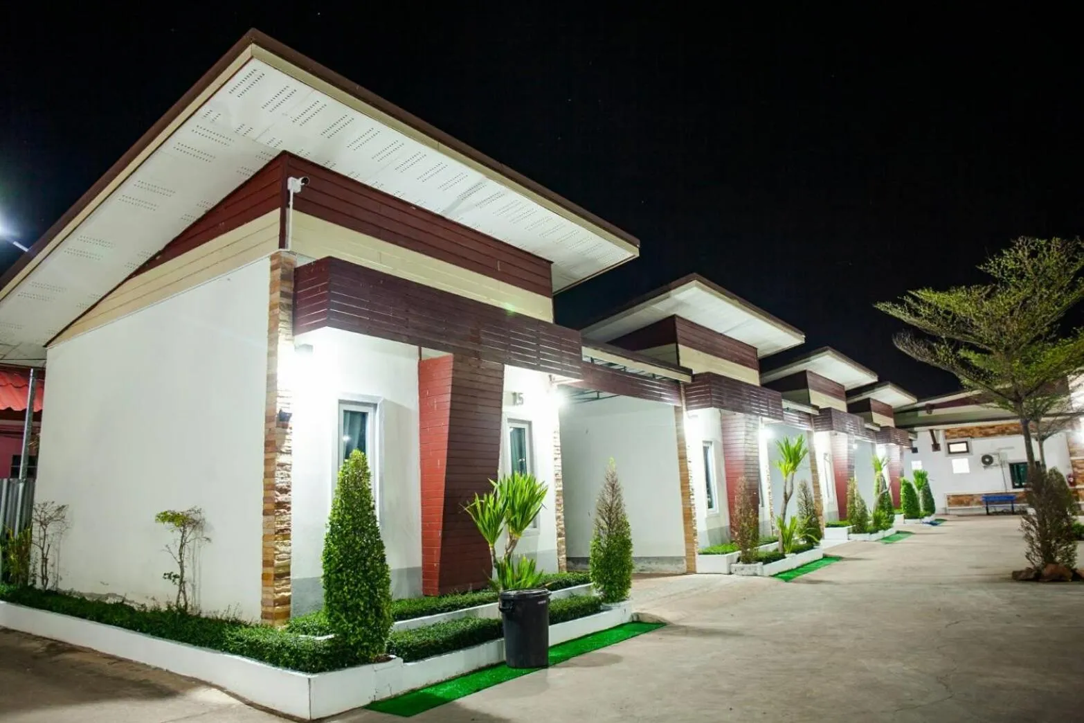 Property building in Buengngarm Resort
