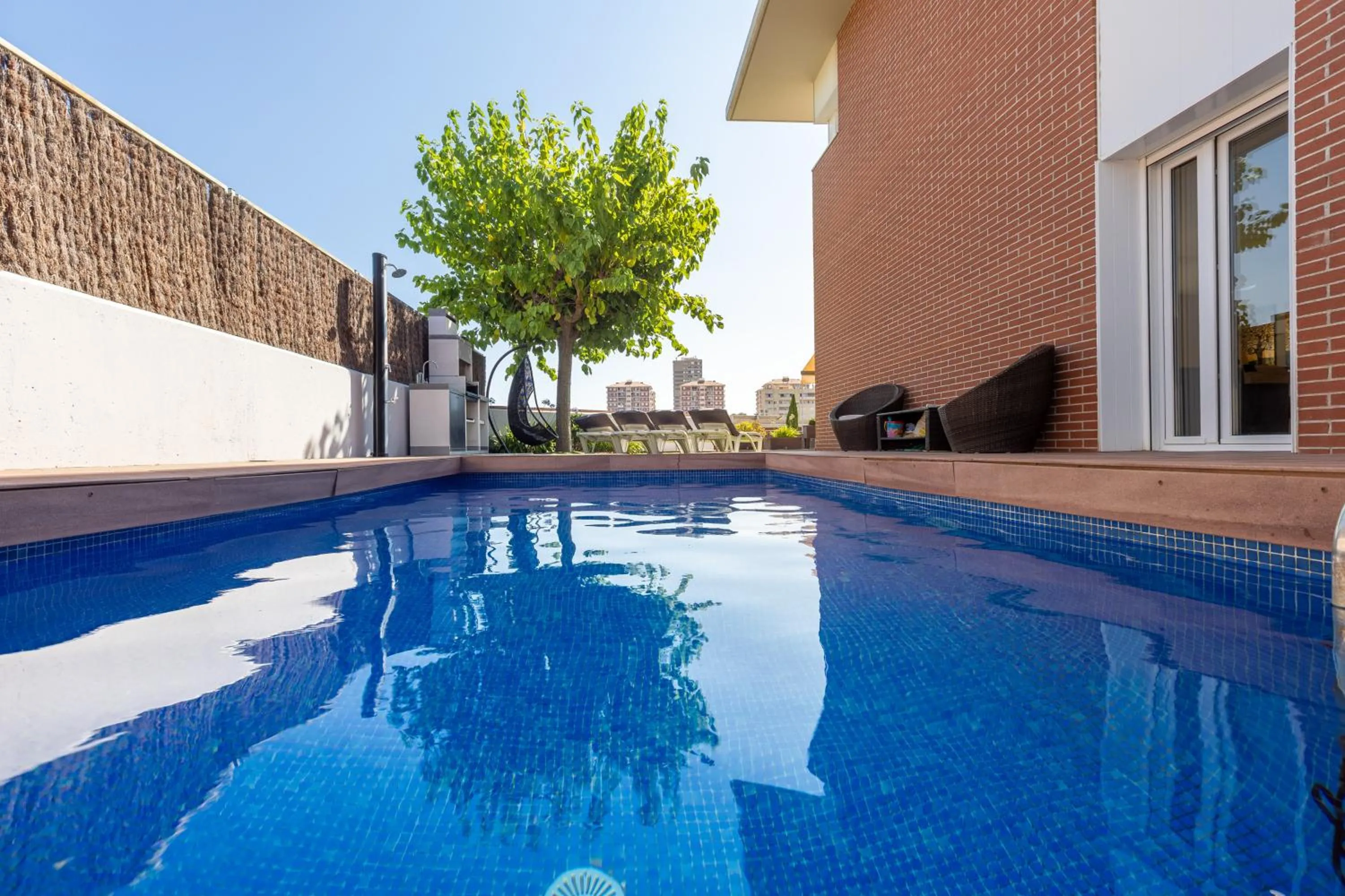 Swimming pool in Villa Beach Barcelona