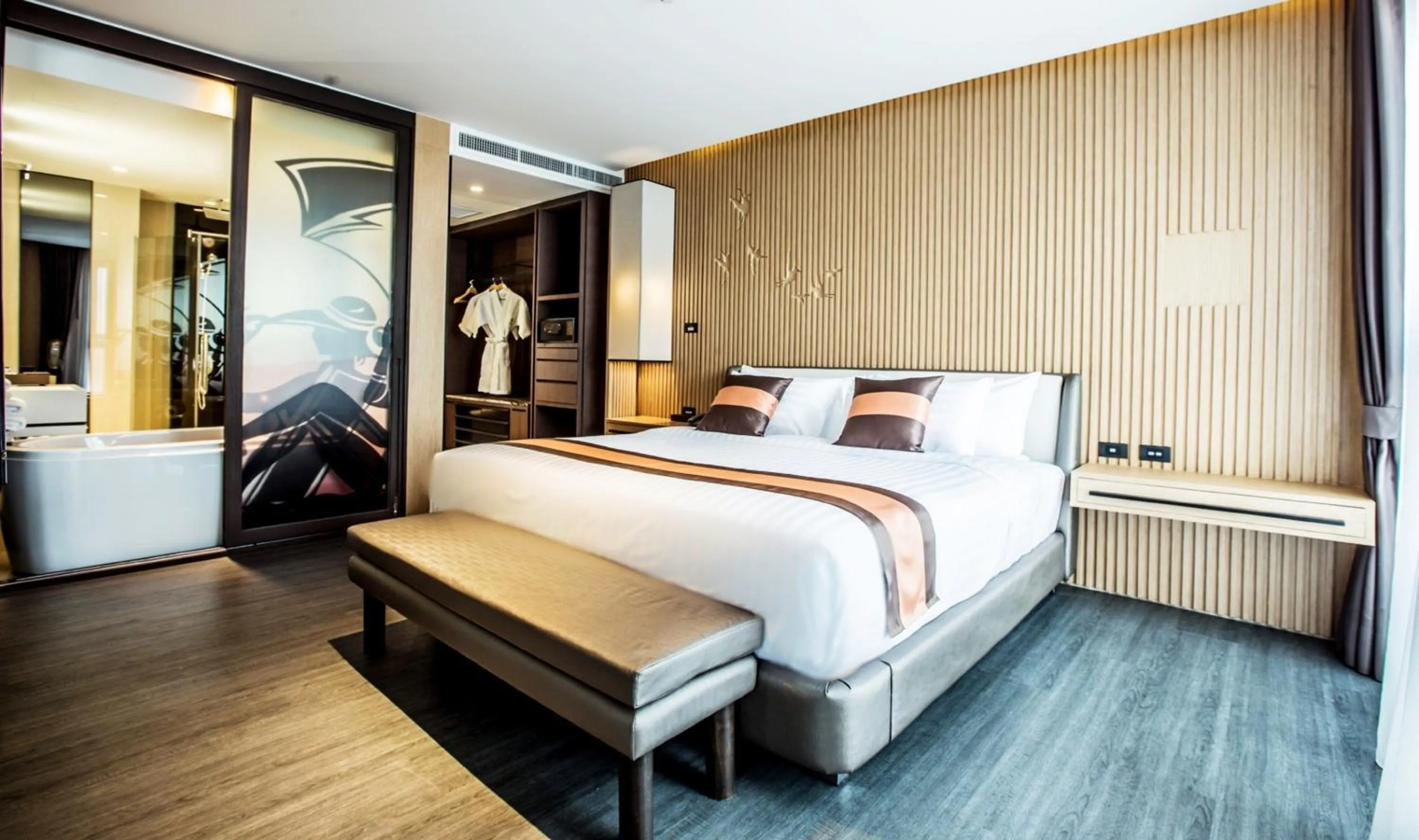 Bedroom, Bed in Siamese Hotel Pattaya, BW Signature Collection