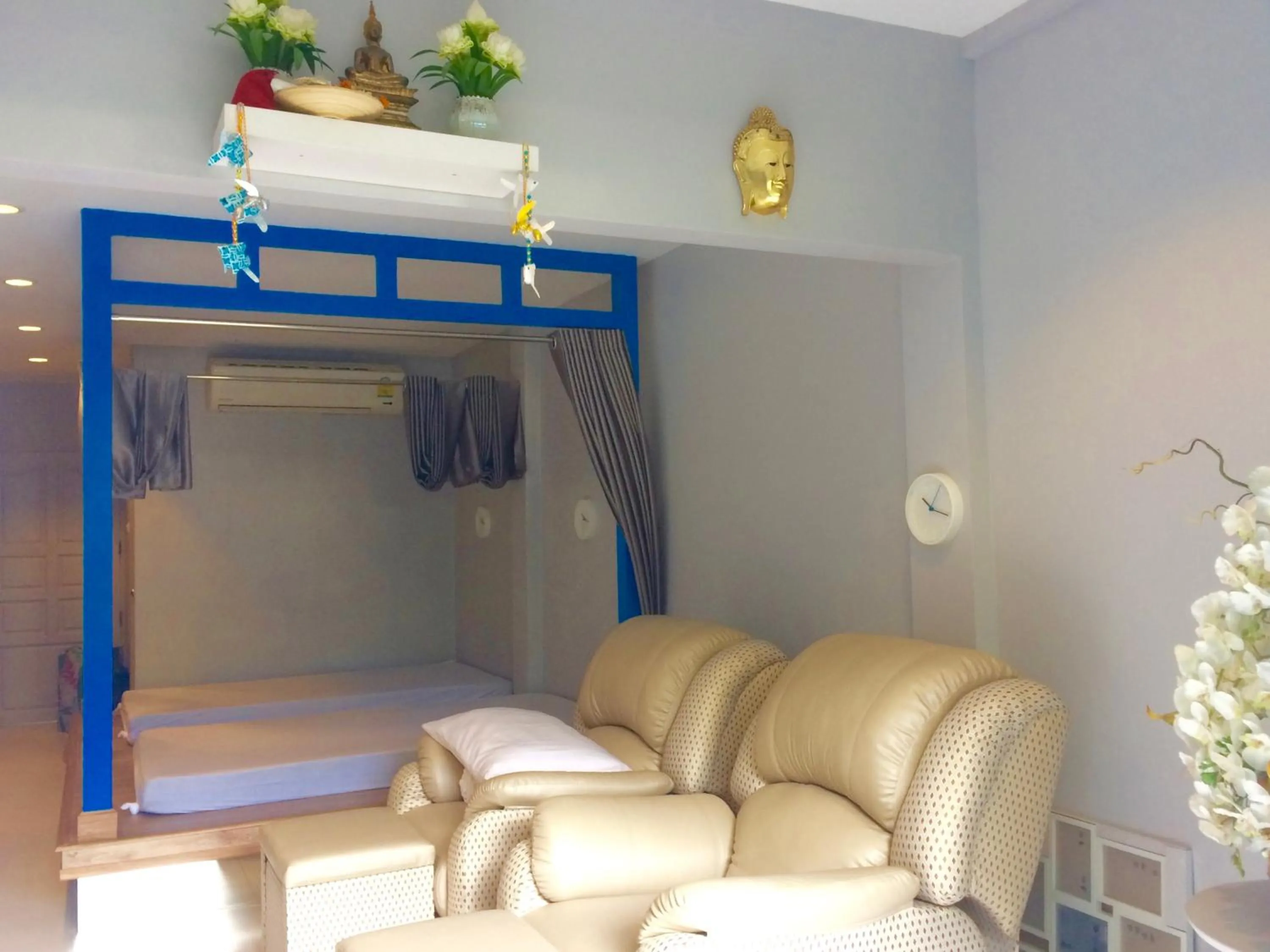 Massage in Momento Resort