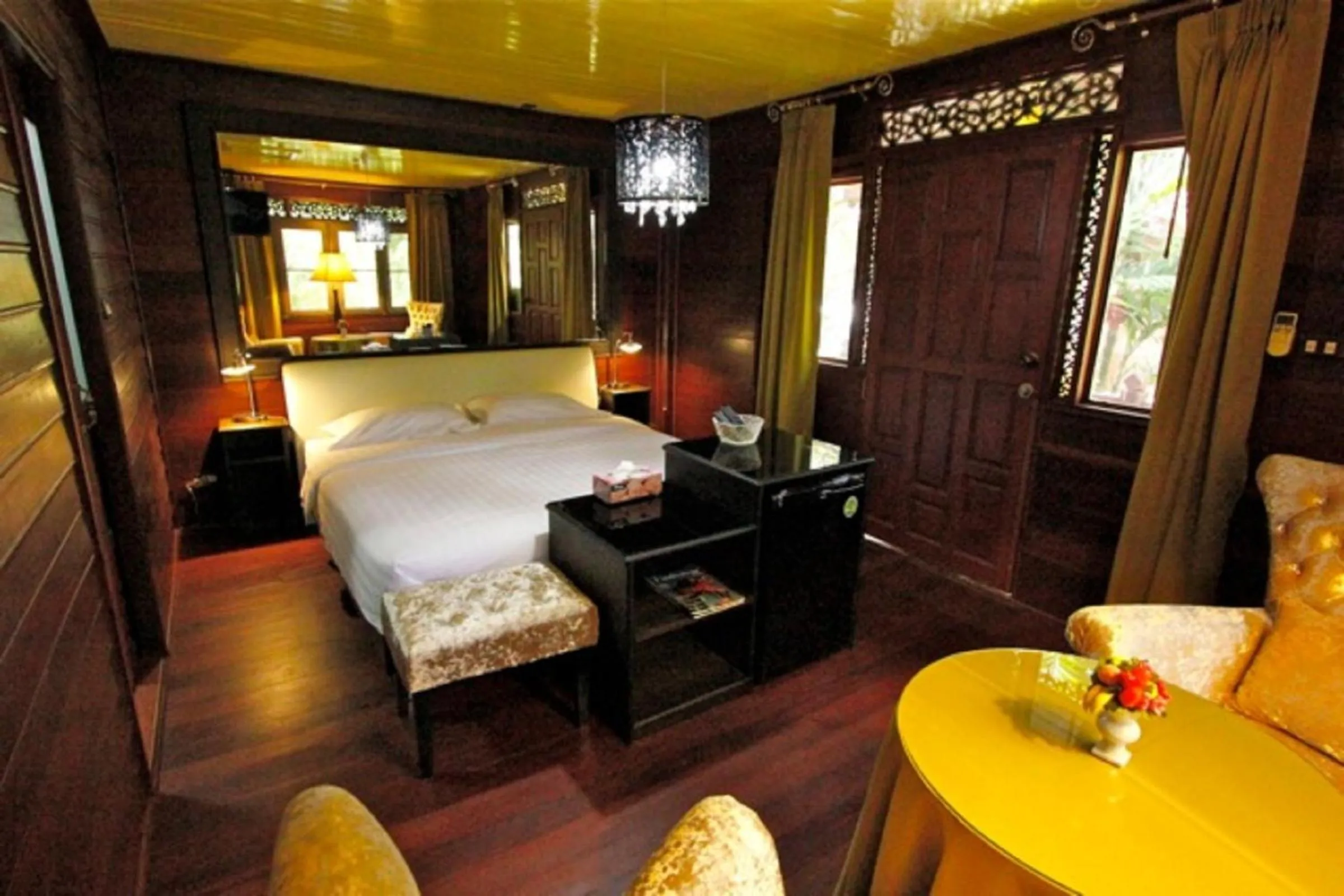 Photo of the whole room, Bed in Momento Resort