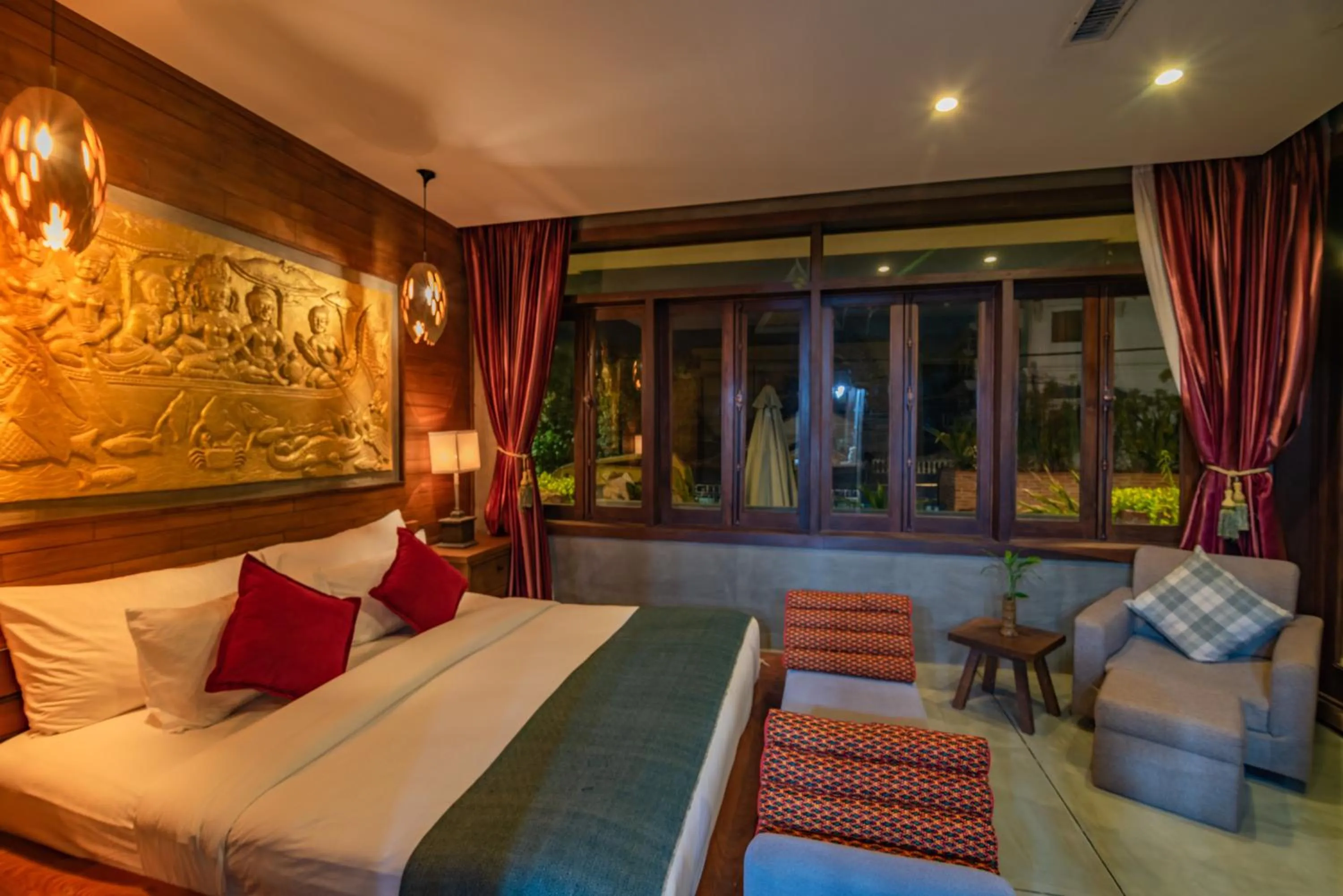 Bed in Cambana d'Angkor Suites
