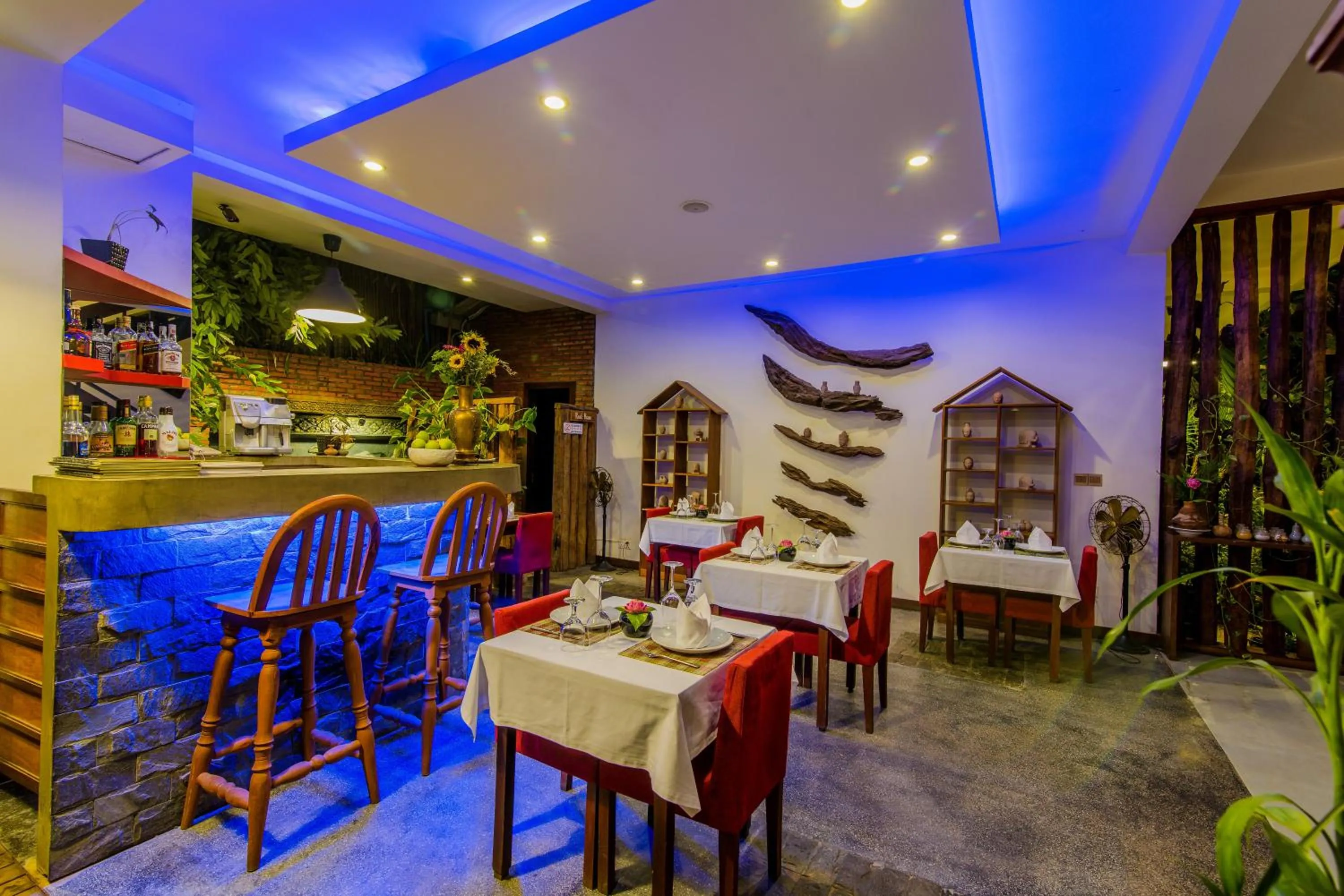 Restaurant/places to eat in Cambana d'Angkor Suites
