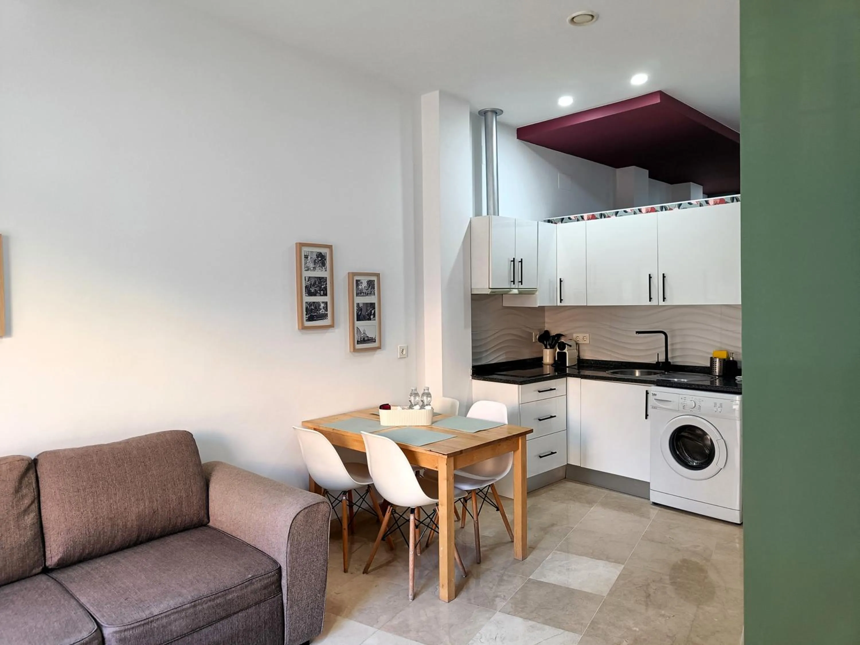Kitchen or kitchenette in Apartamentos PuntoApart Málaga