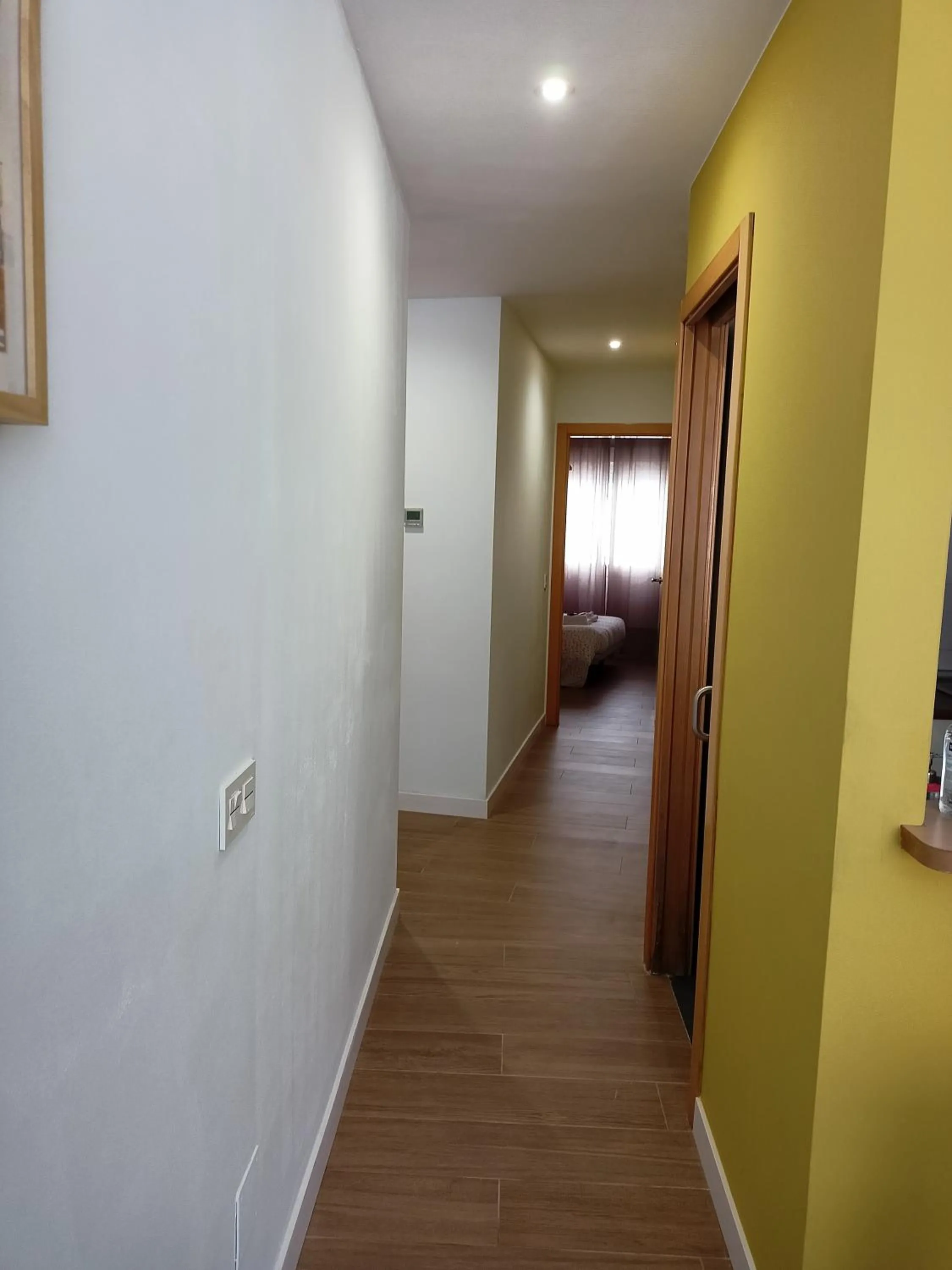 Photo of the whole room, Bed in Apartamentos PuntoApart Málaga