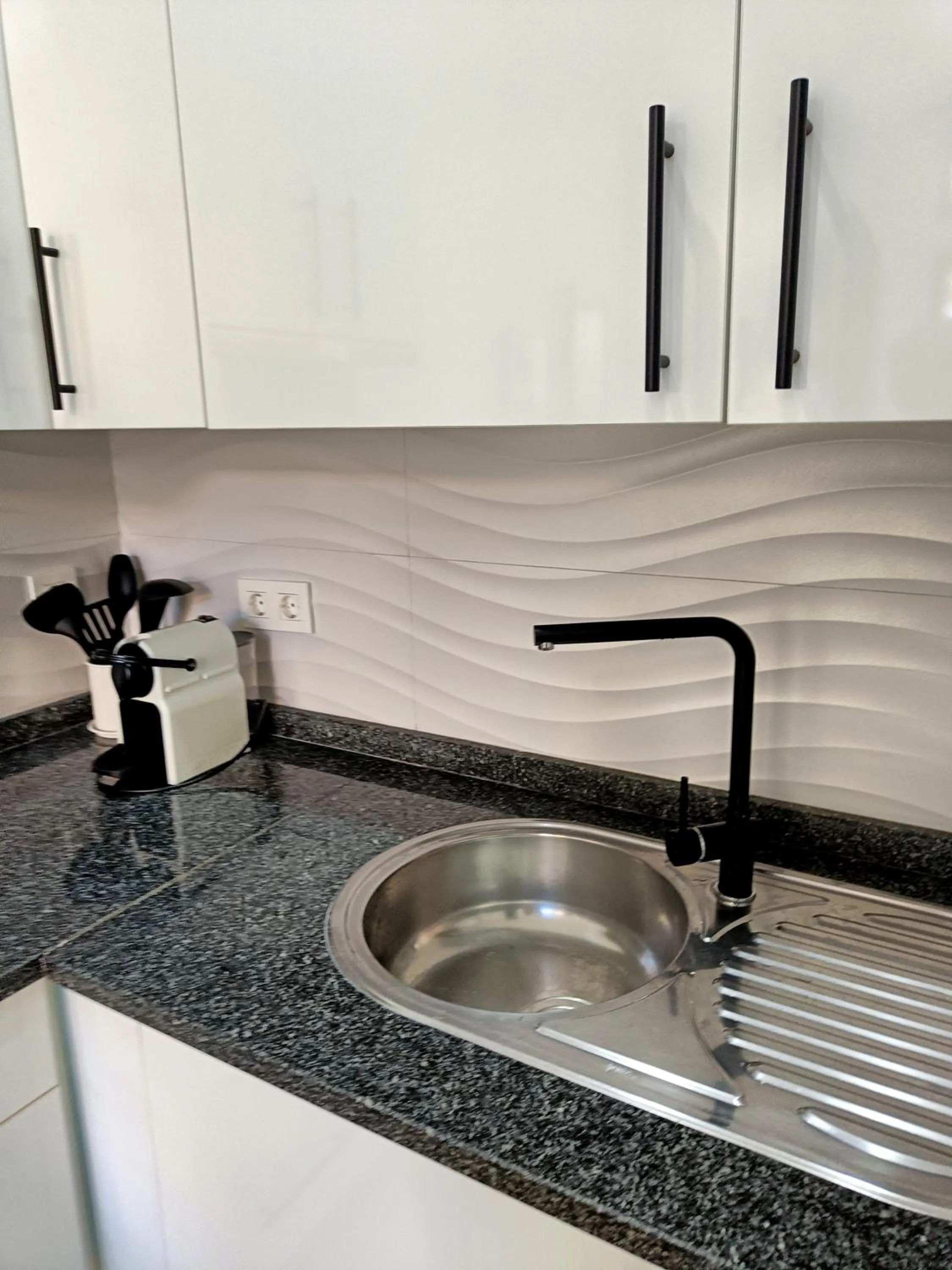 Kitchen or kitchenette in Apartamentos PuntoApart Málaga