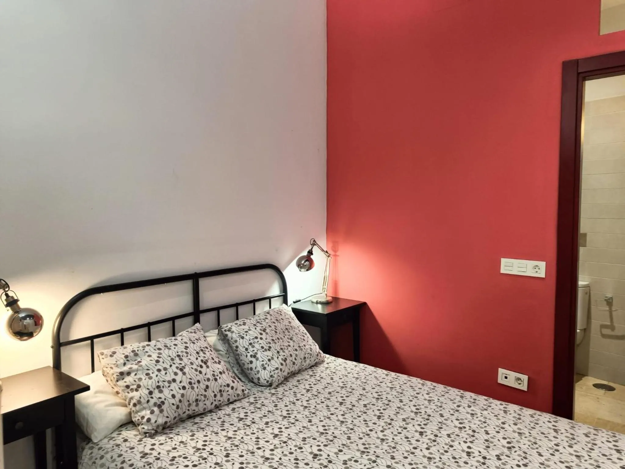 Bedroom, Bed in Apartamentos PuntoApart Málaga