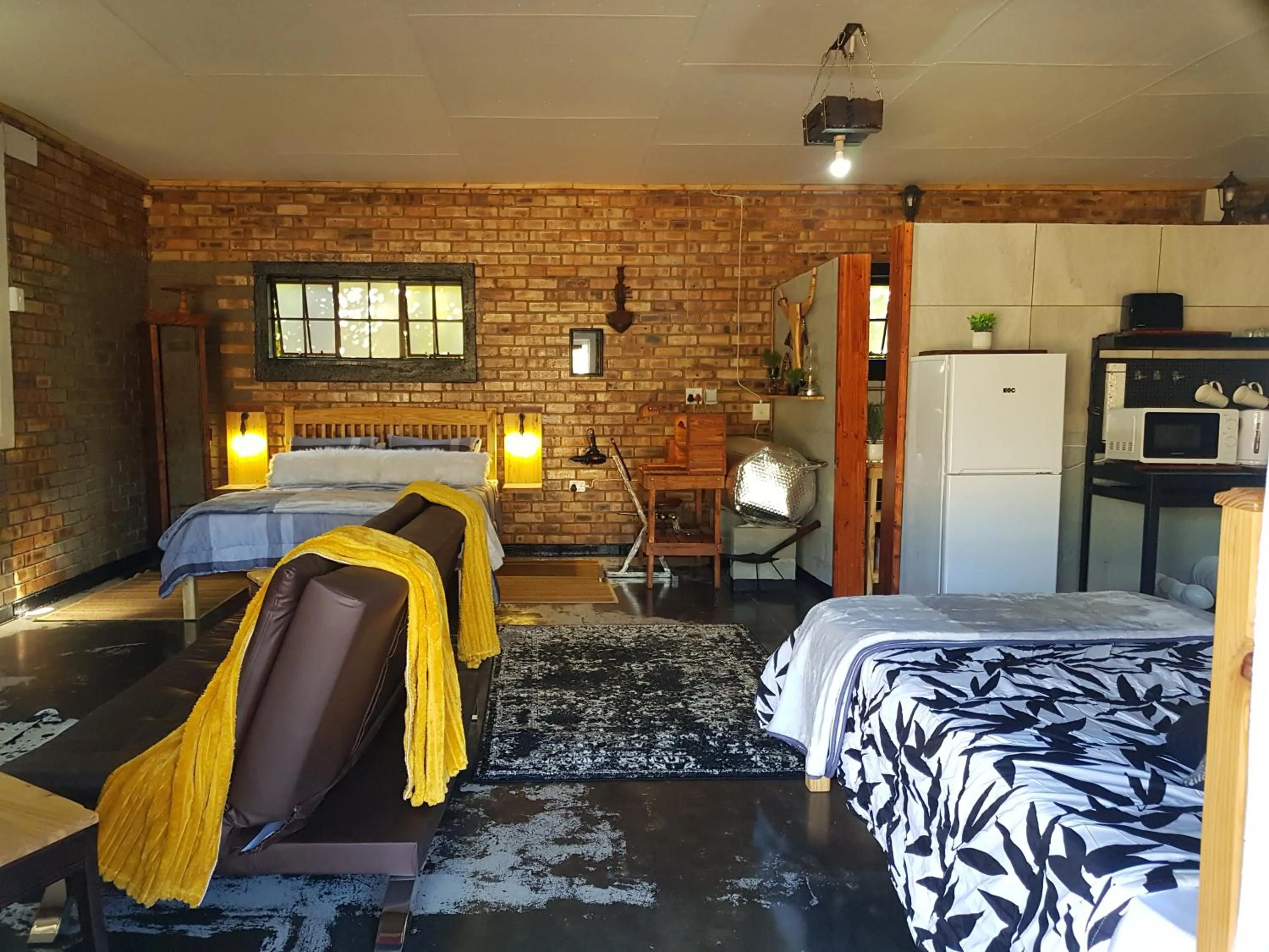 Bed in Havana Nights