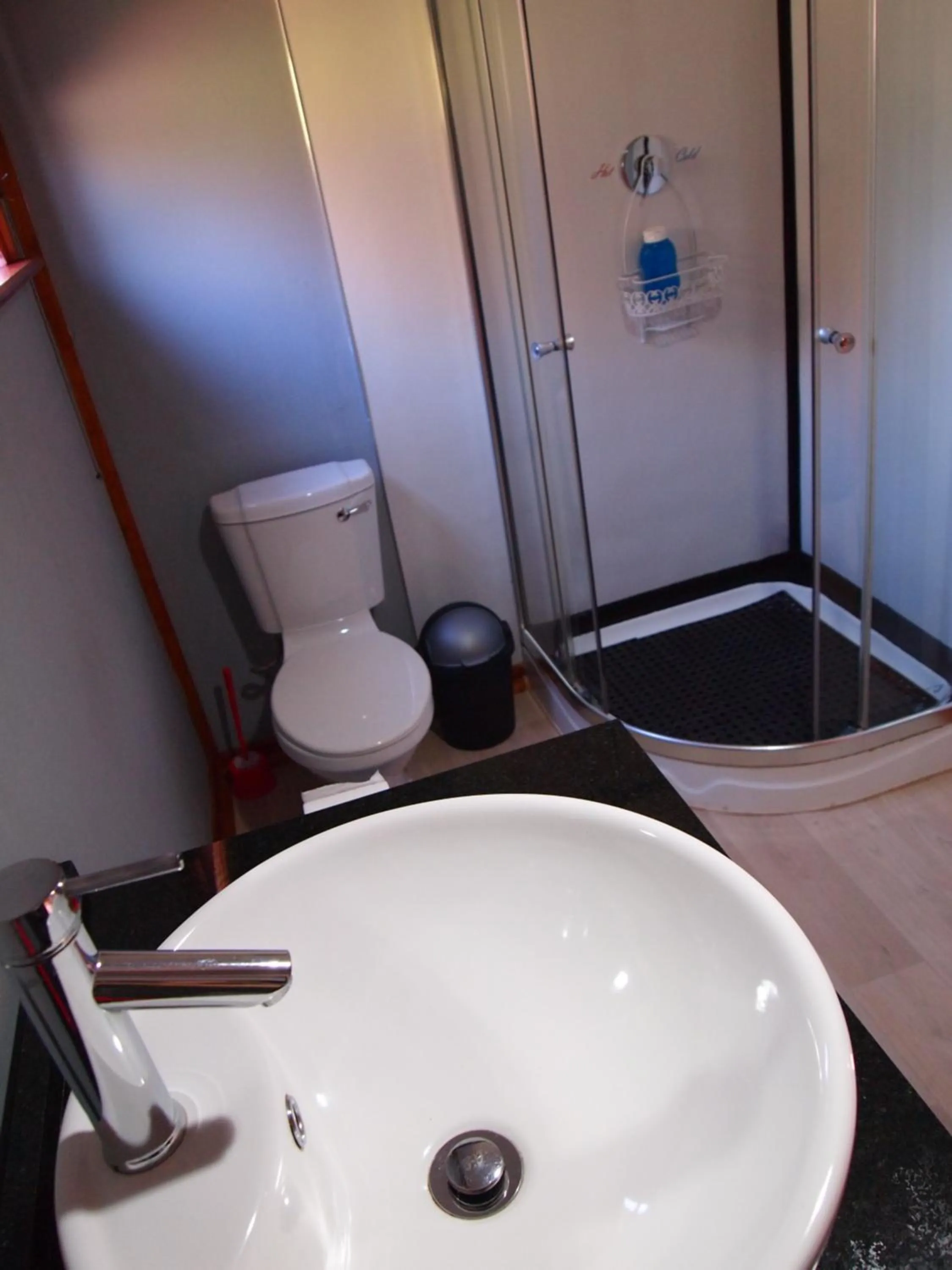 Bathroom in Havana Nights