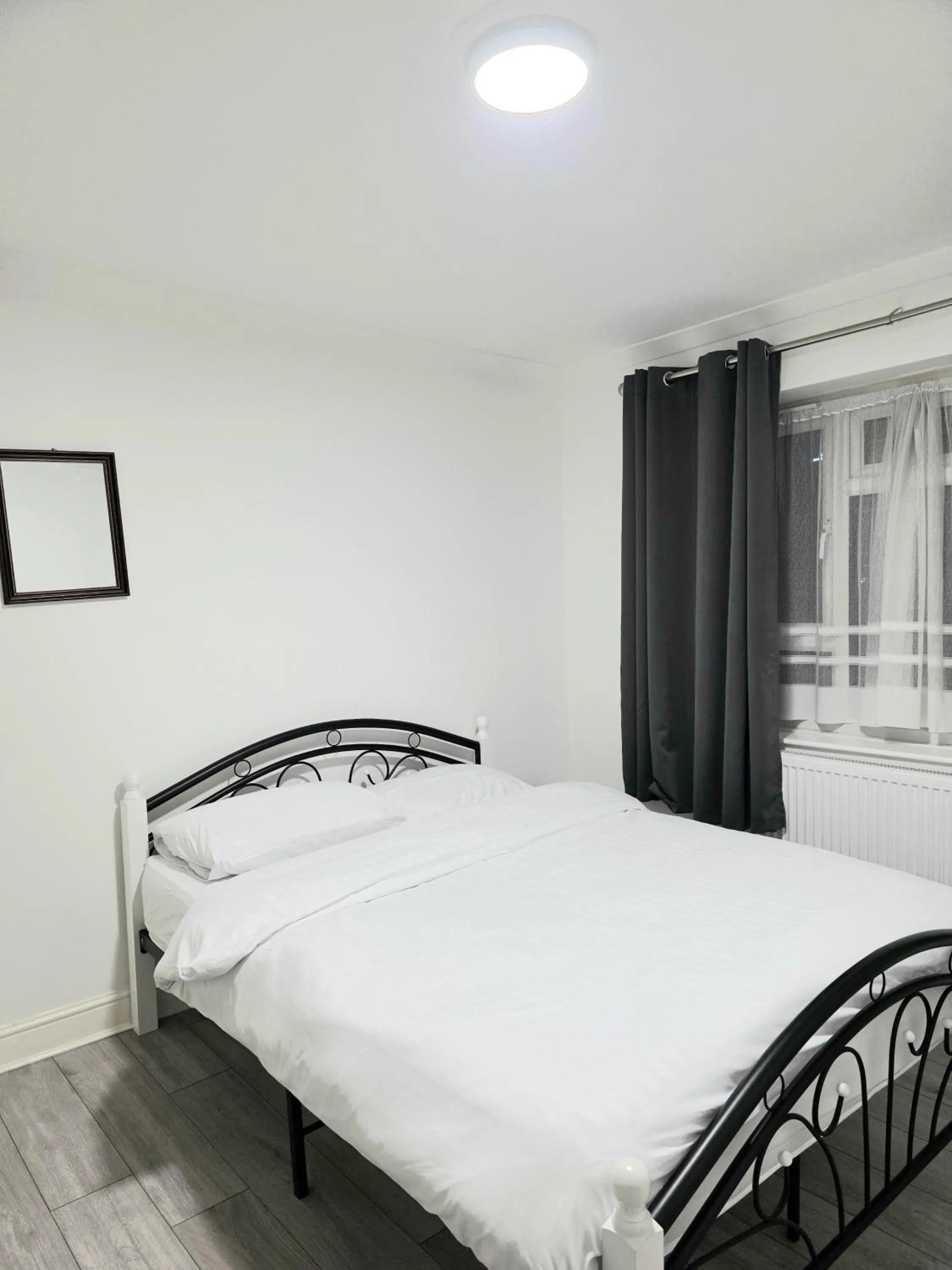 Bedroom, Bed in Baraka House Royal Victoria London by OYO