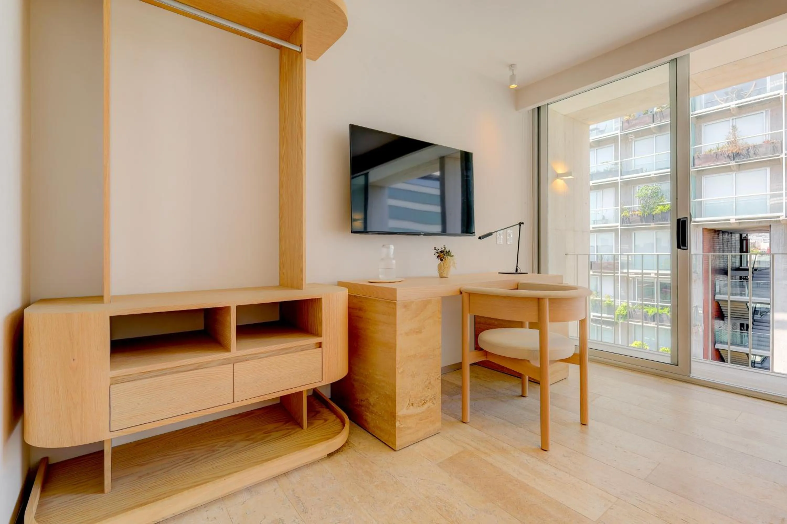 TV and multimedia in Capitalia Antara Polanco