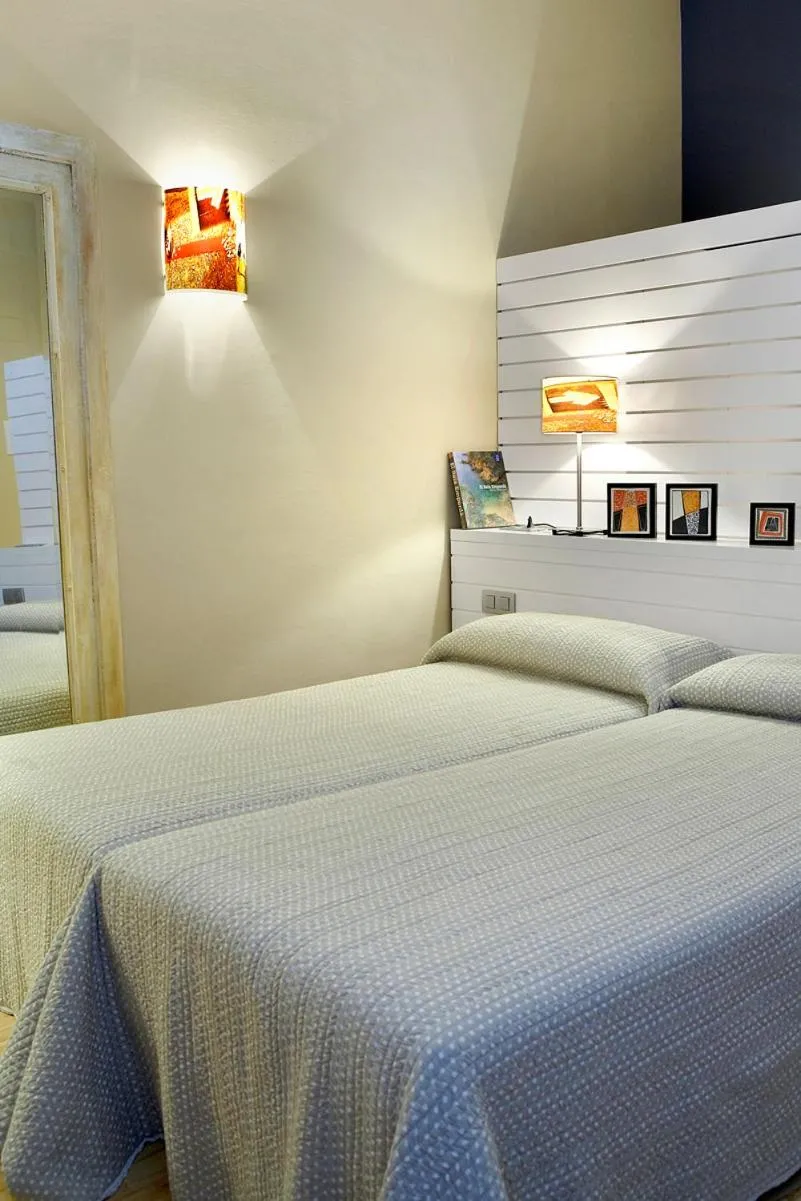 Bed in Hotel Mar de Tasmània - Auto Check-in