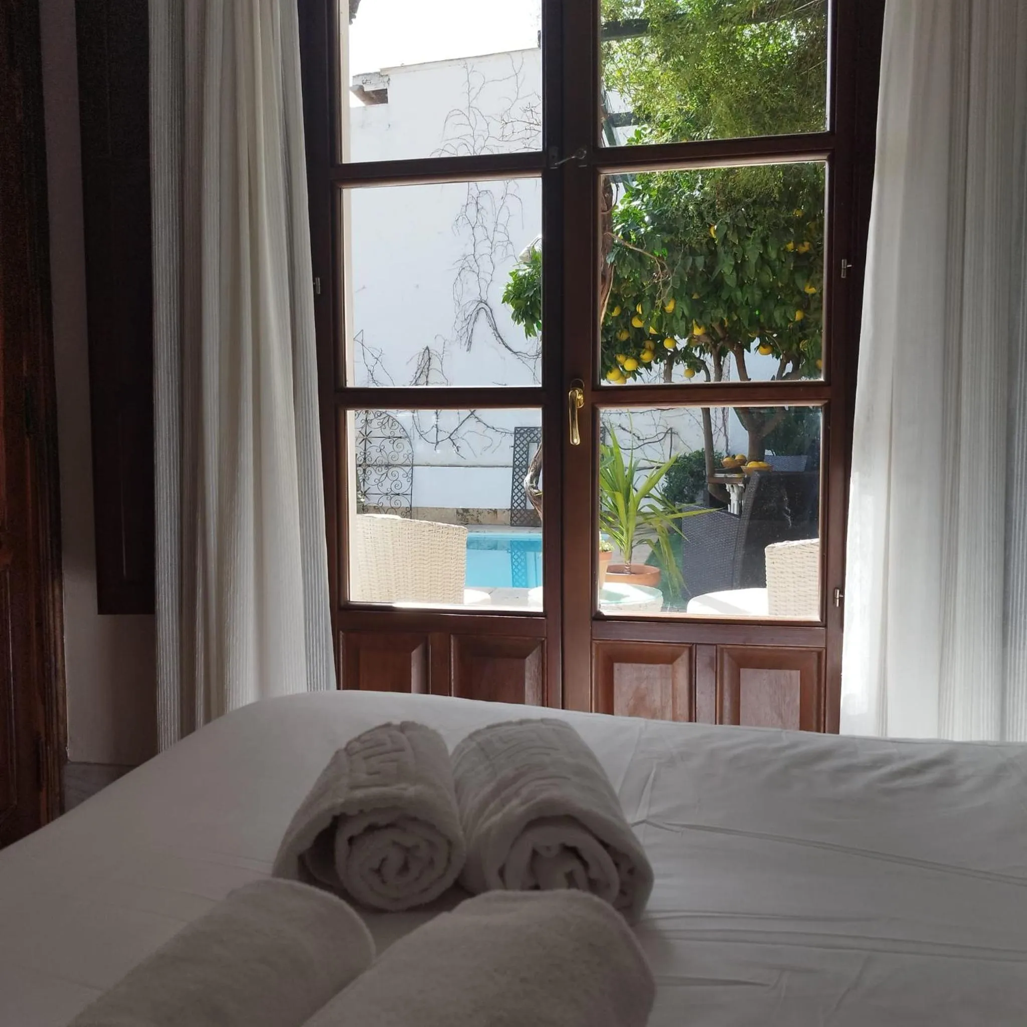 Bedroom, Bed in Suite Comares