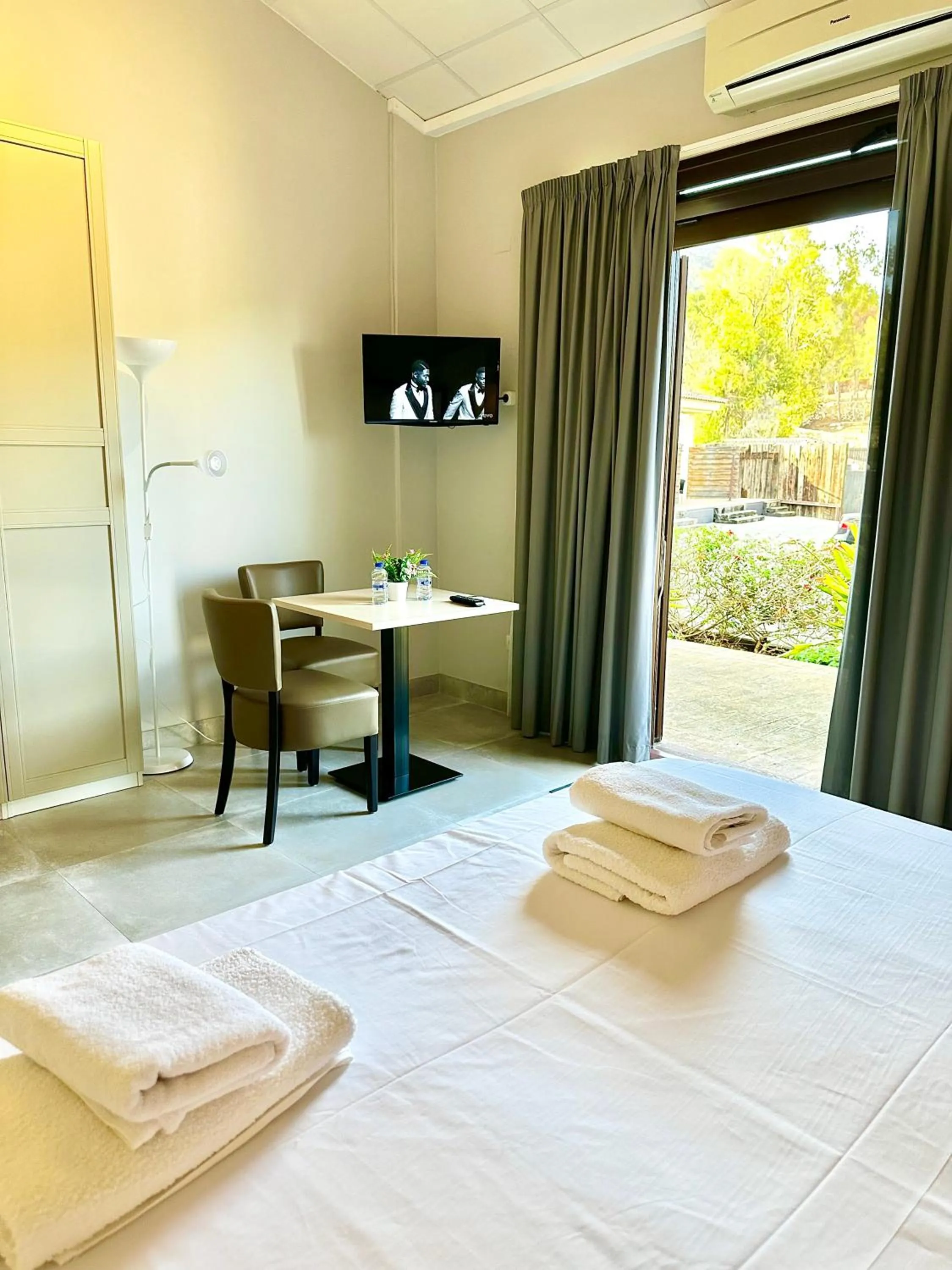 Bed in Hotel Fortuny javea