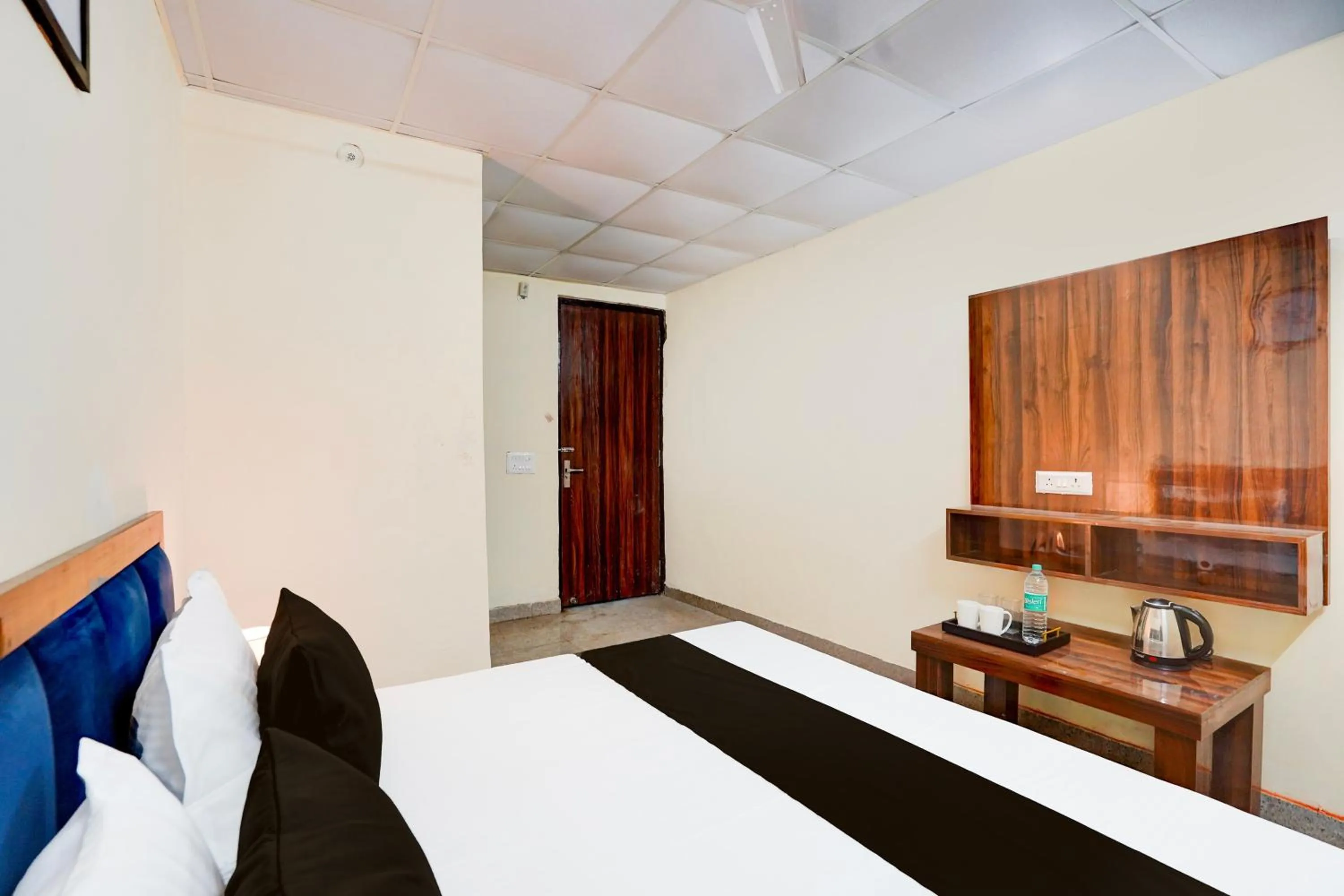 Bedroom in Hotel O Crystal Inn