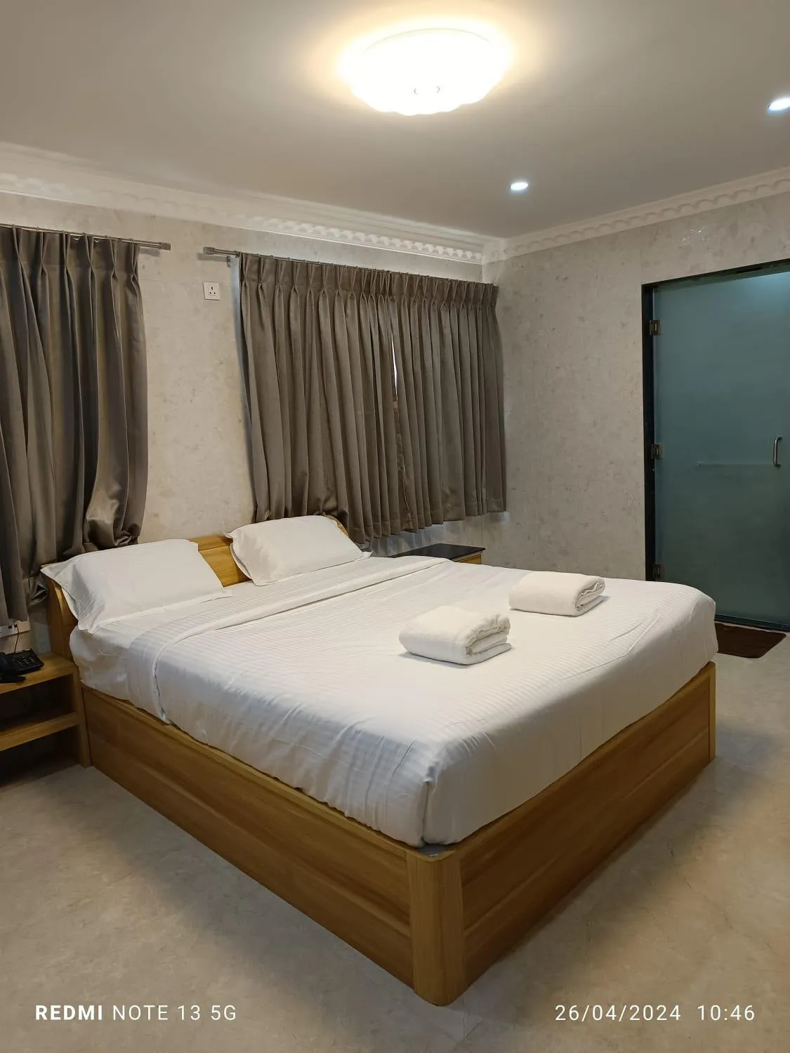 Bed in Arasan Residency